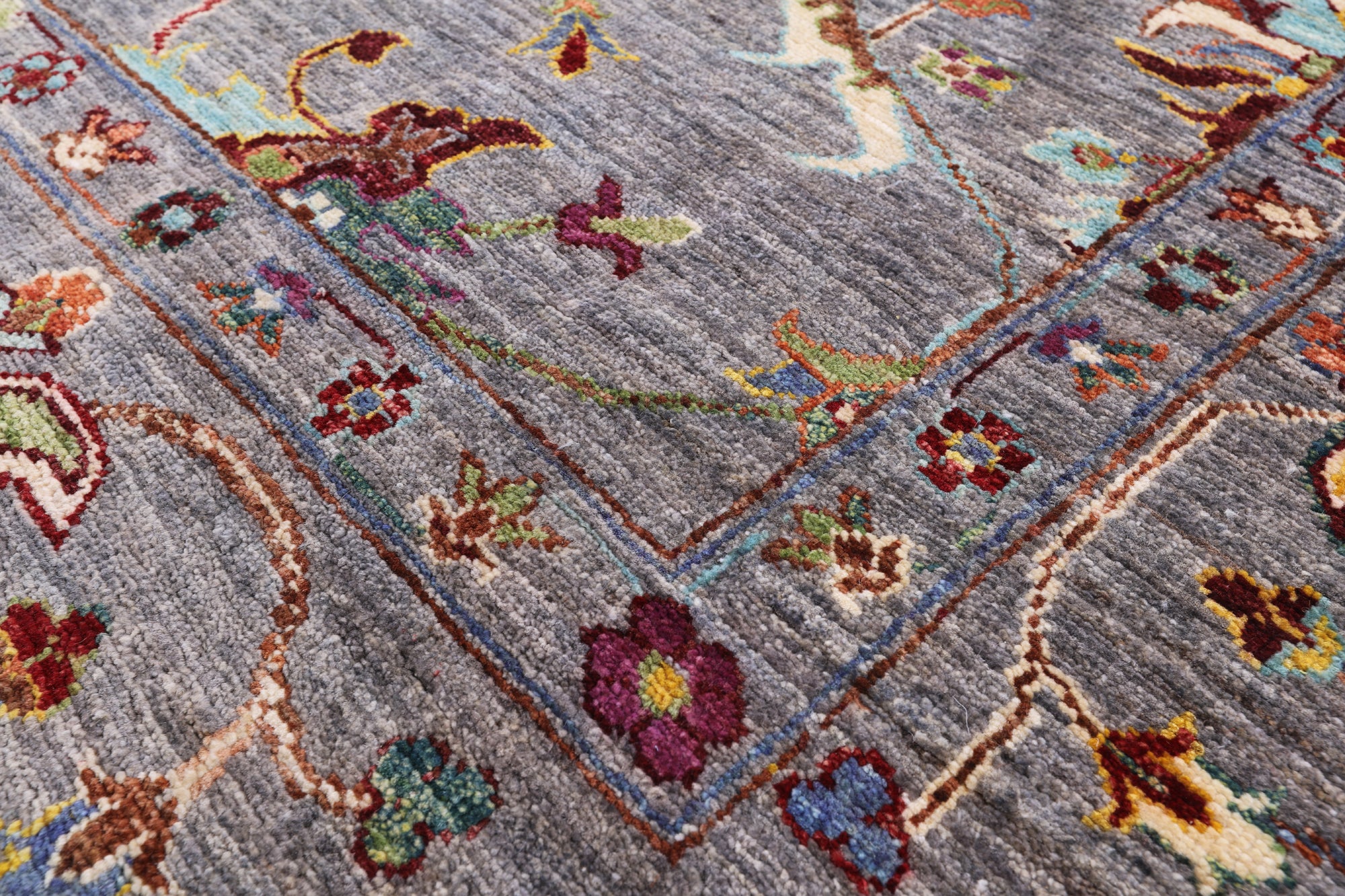 Grey Peshawar Handmade Wool Rug - 5' 8" X 8' 1" - Golden Nile