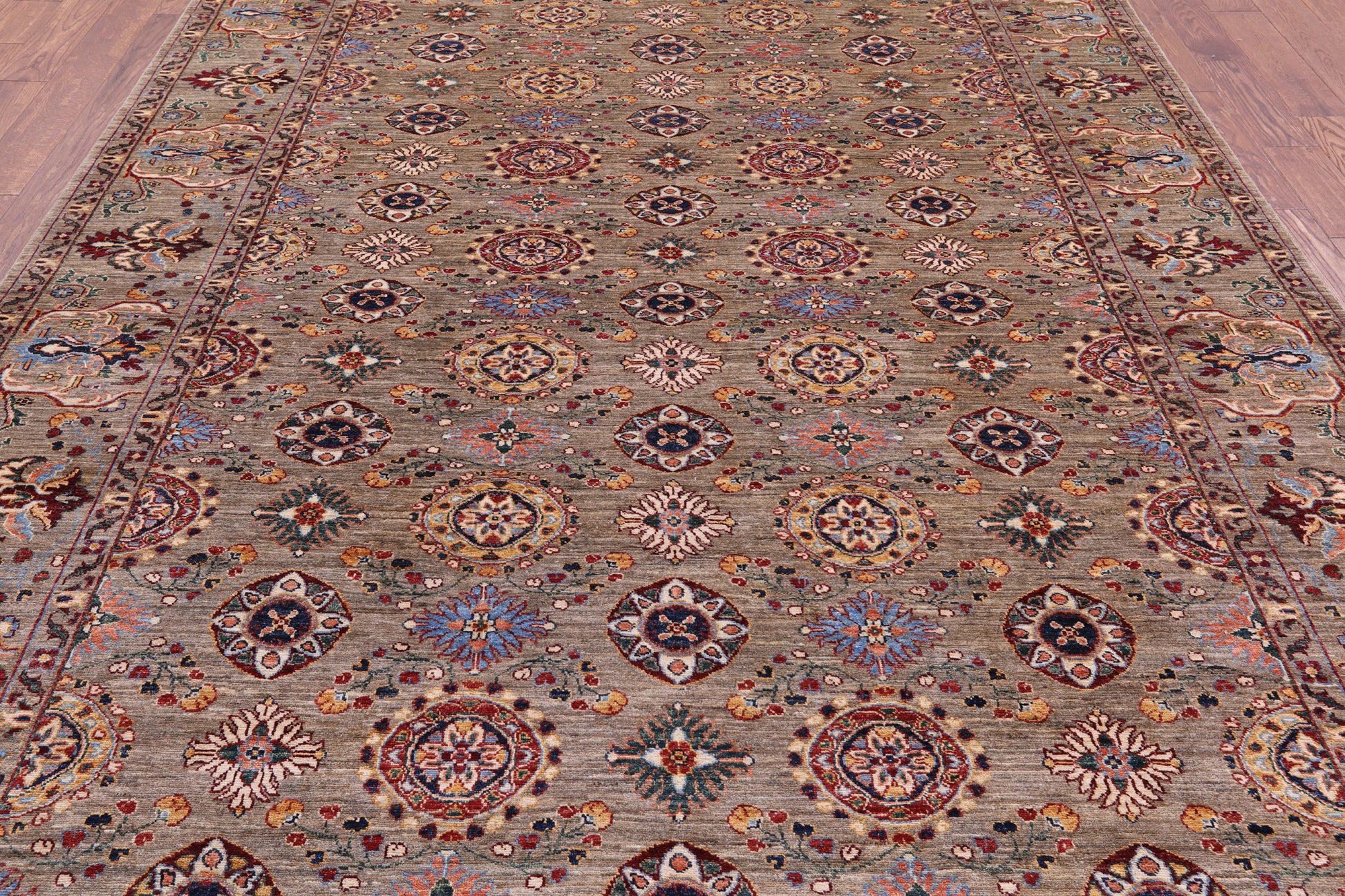 Peshawar Hand Knotted Wool Rug - 8' 3" X 11' 4" - Golden Nile