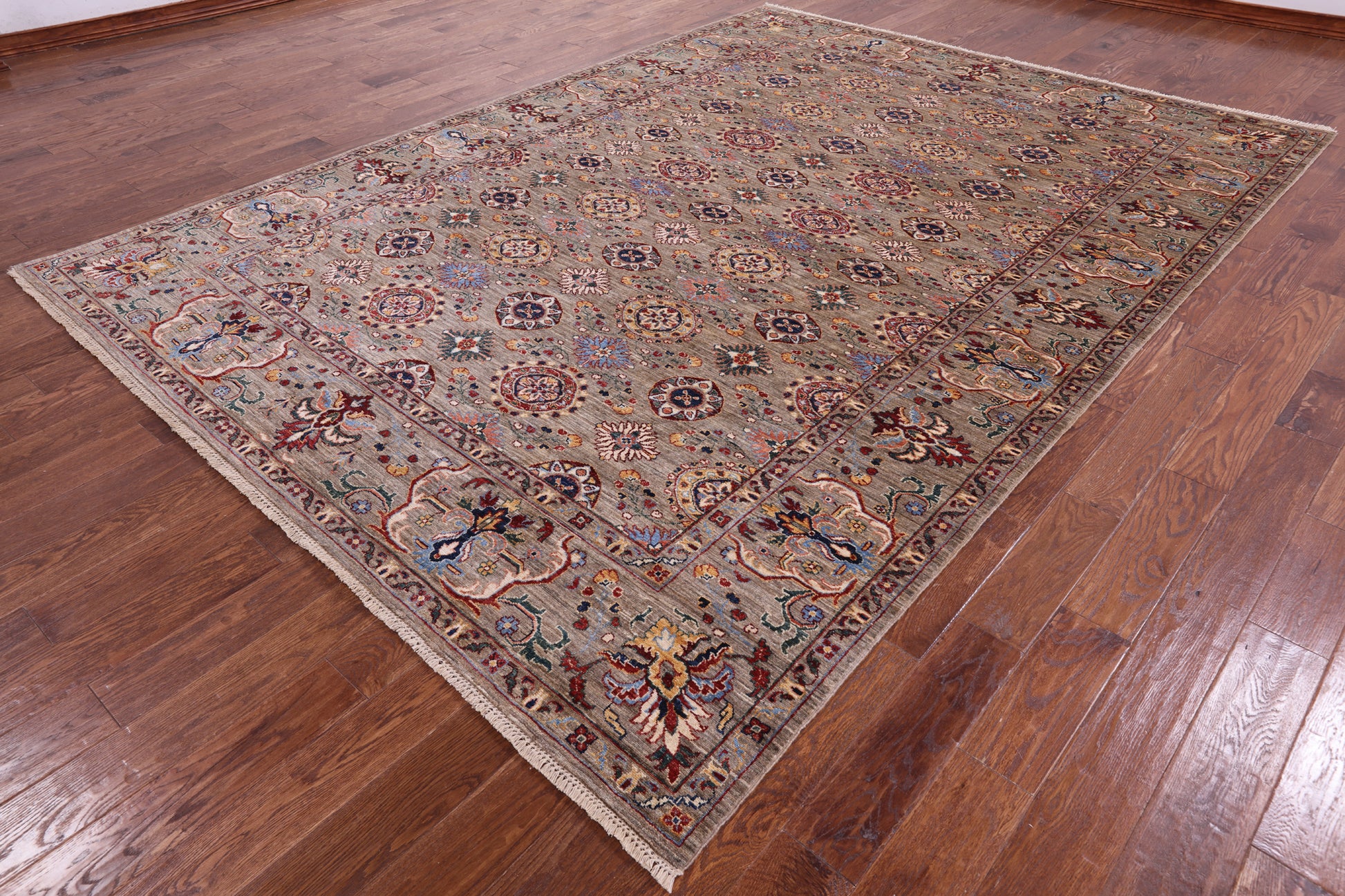 Peshawar Hand Knotted Wool Rug - 8' 3" X 11' 4" - Golden Nile
