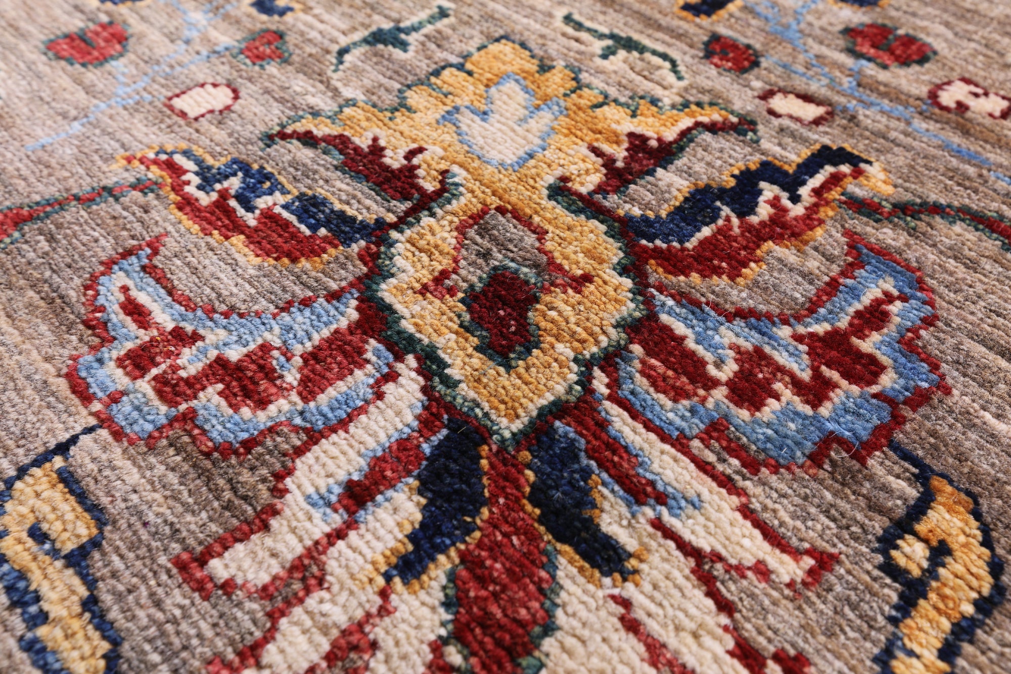 Peshawar Hand Knotted Wool Rug - 8' 3" X 11' 4" - Golden Nile