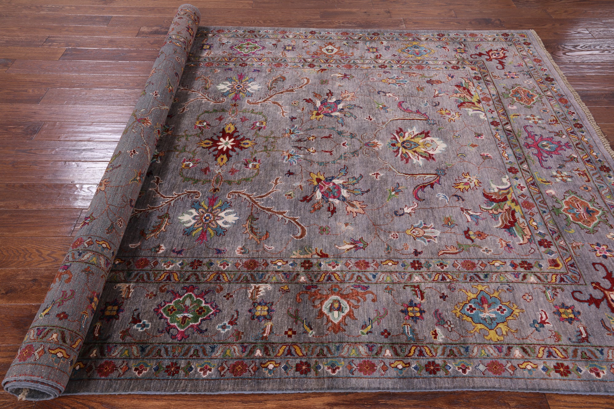 Peshawar Hand Knotted Wool Rug - 6' 9" X 9' 8" - Golden Nile