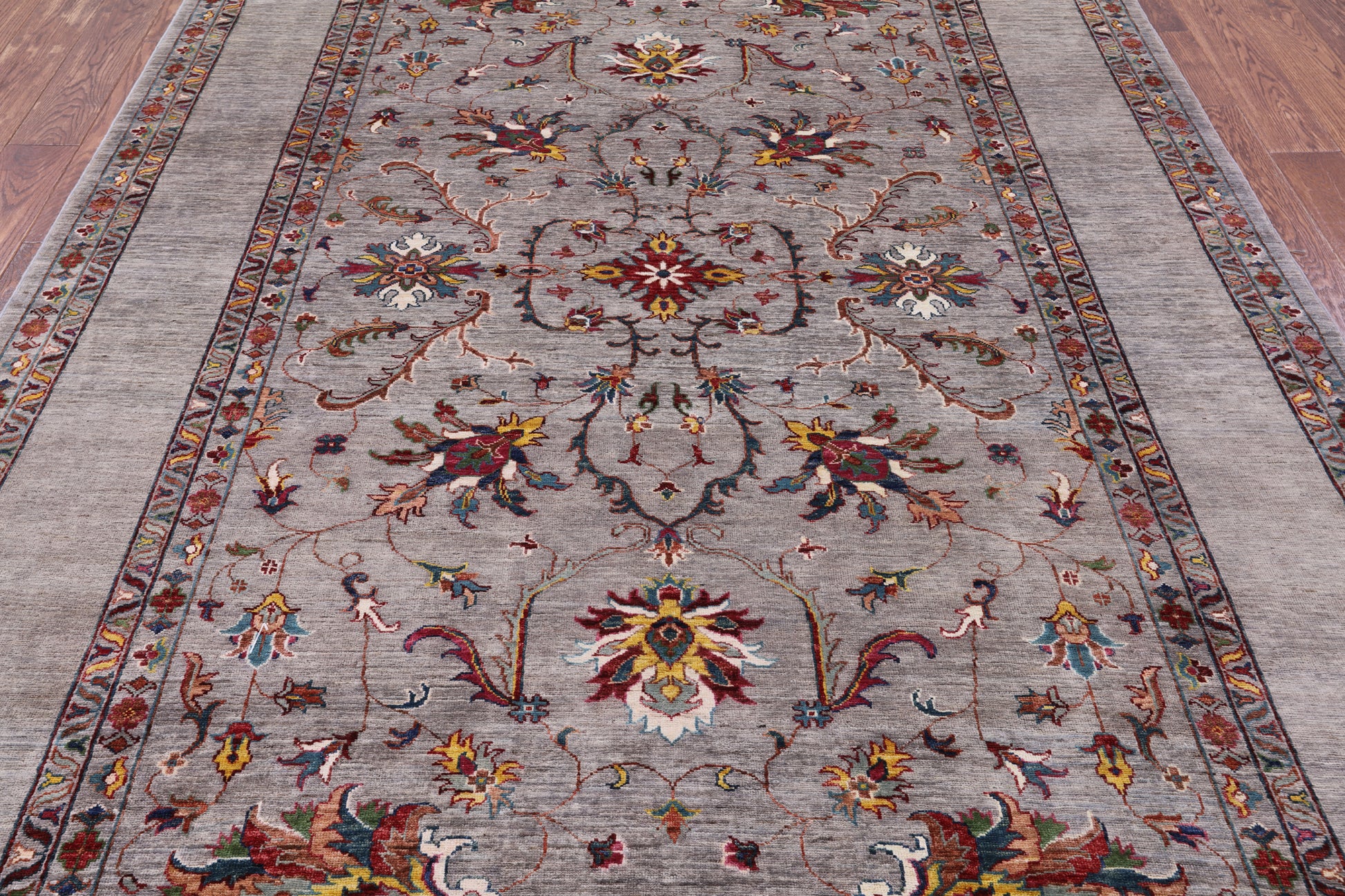Peshawar Hand Knotted Wool Rug - 6' 9" X 9' 8" - Golden Nile