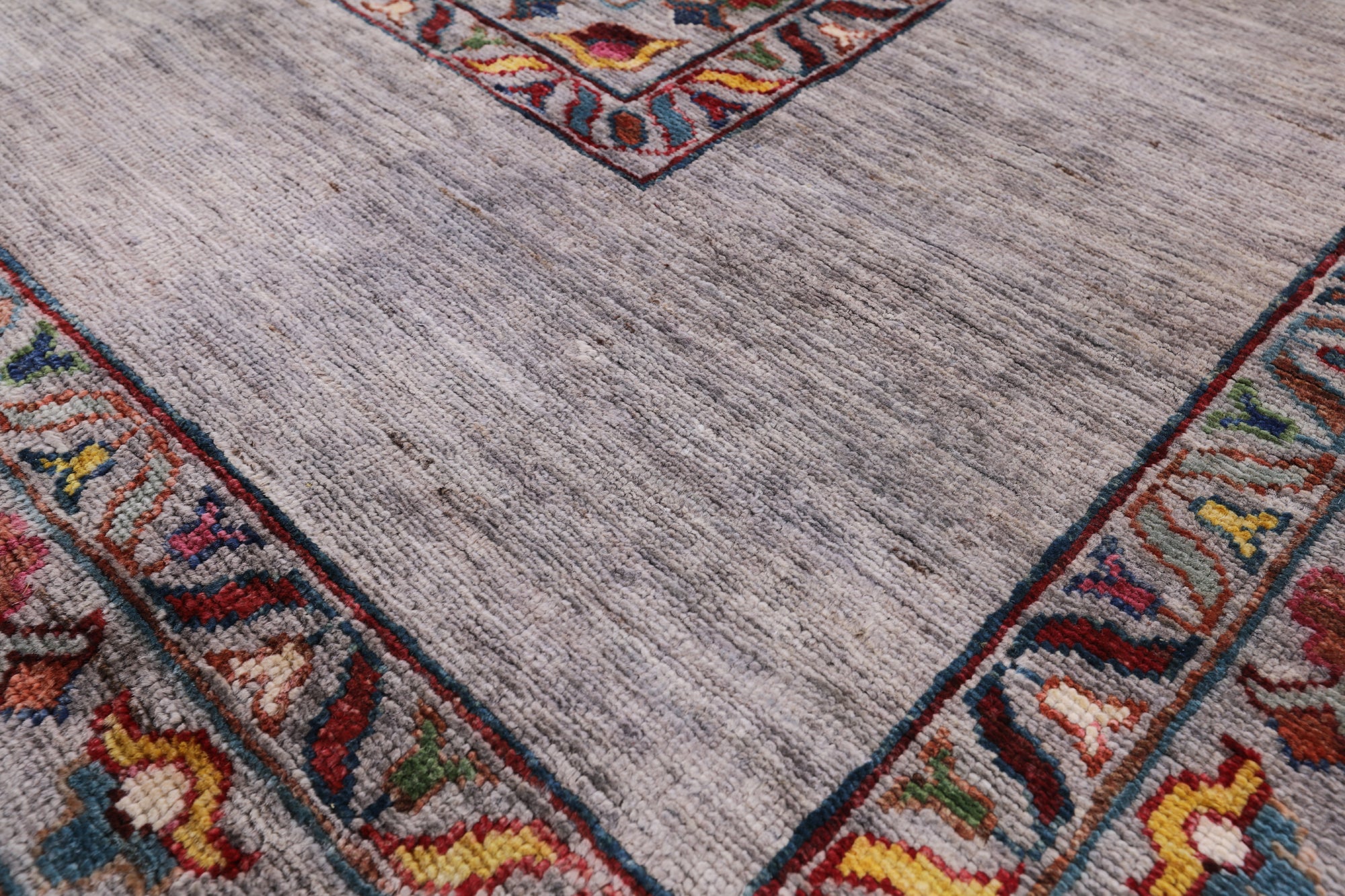 Peshawar Hand Knotted Wool Rug - 6' 9" X 9' 8" - Golden Nile