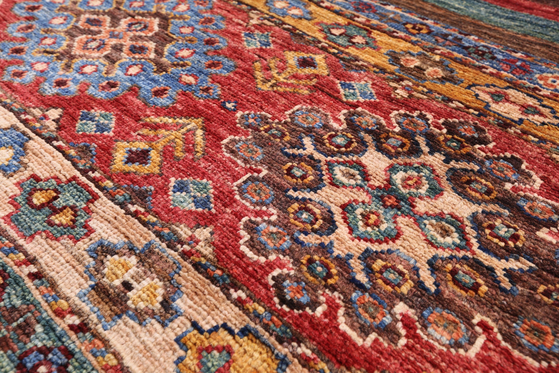 Khorjin Persian Gabbeh Handmade Wool Rug - 6' 10" X 9' 5" - Golden Nile