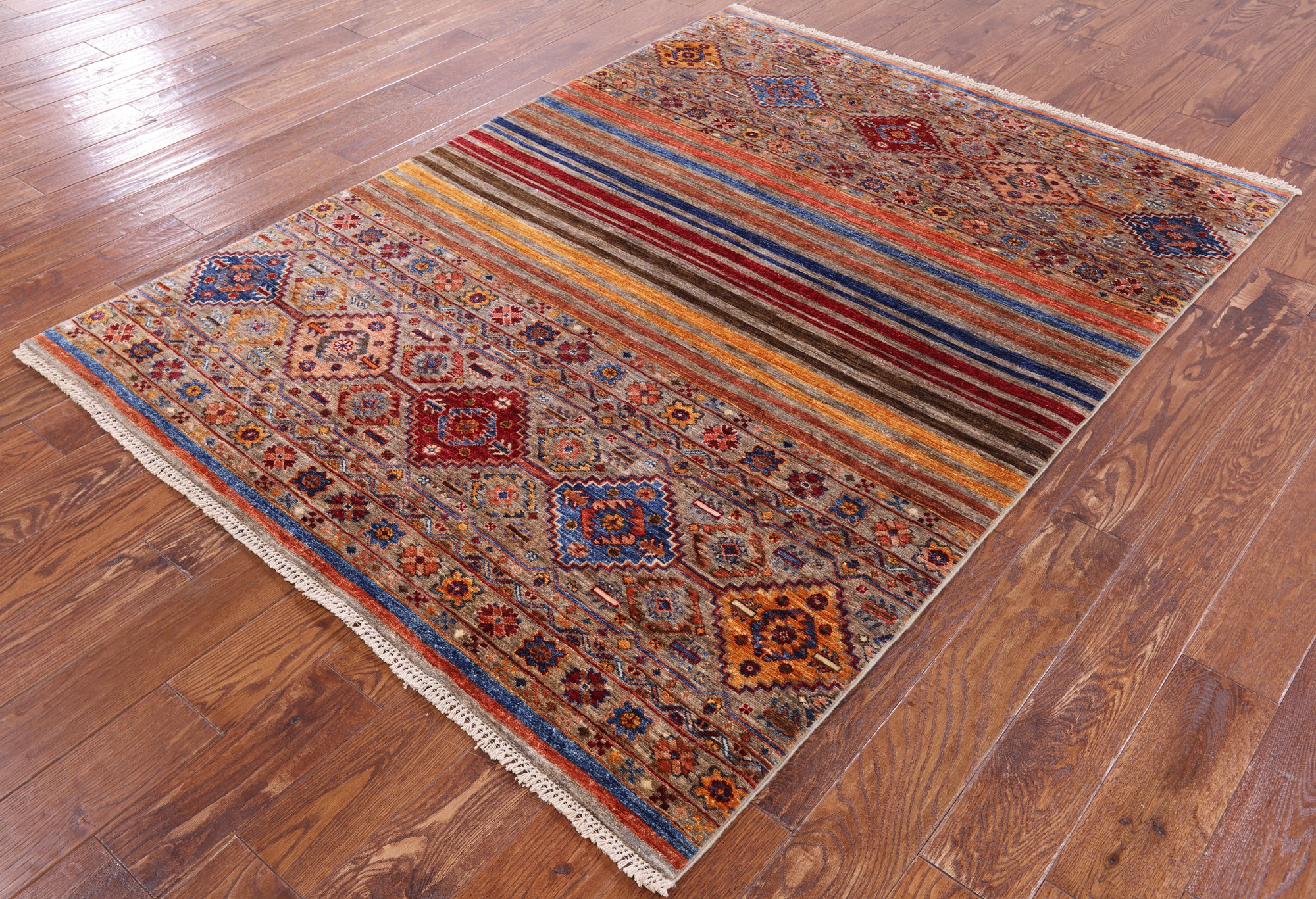 Khorjin Persian Gabbeh Handmade Wool Rug - 5' 0" X 6' 8" - Golden Nile