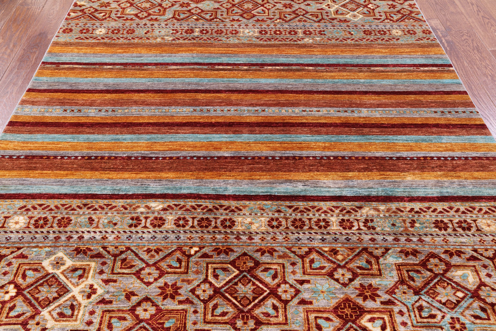 Khorjin Persian Gabbeh Hand Knotted Wool Rug - 5' 7" X 8' 2" - Golden Nile