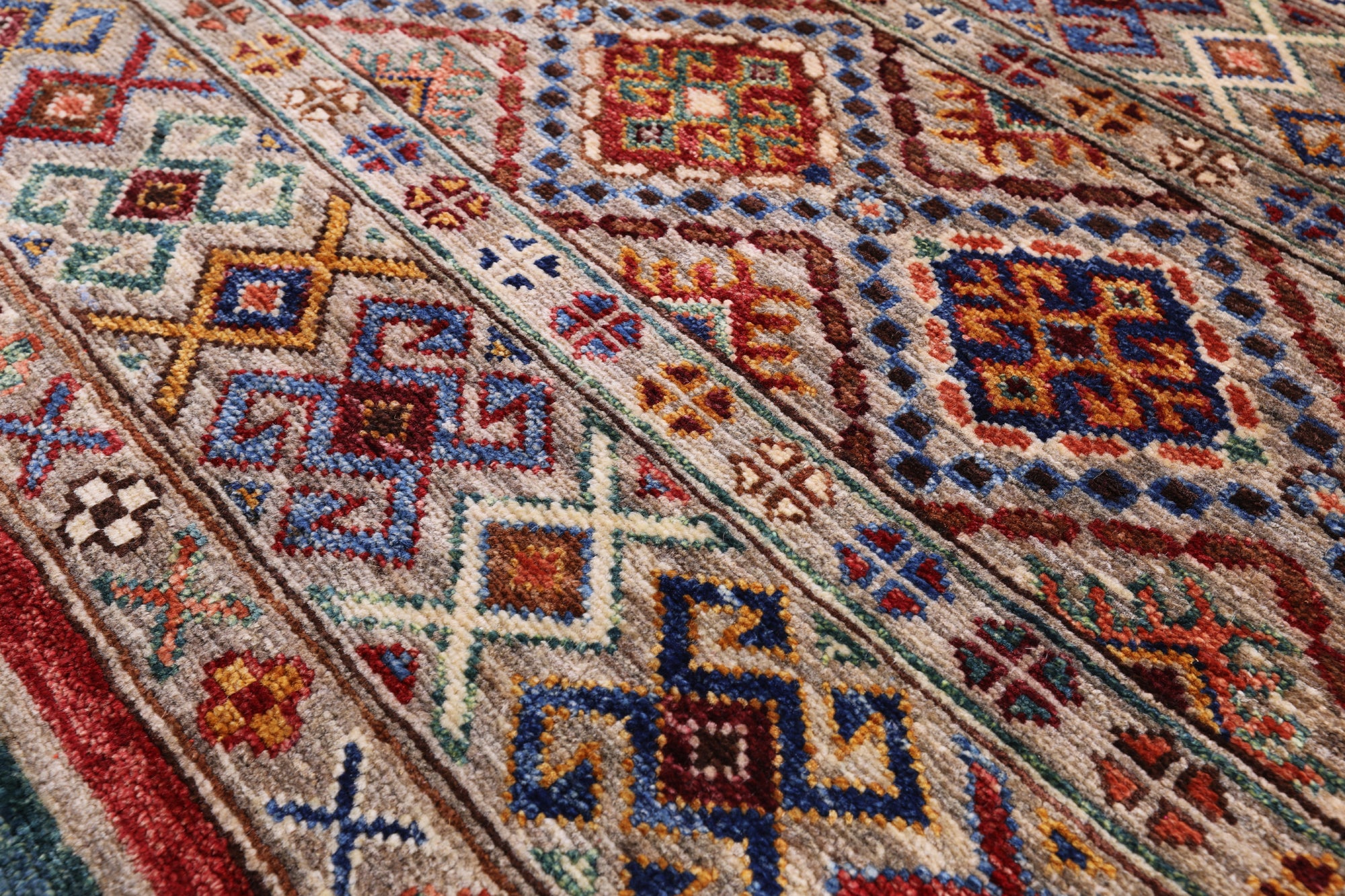 Khorjin Persian Gabbeh Hand Knotted Wool Rug - 5' 7" X 8' 0" - Golden Nile