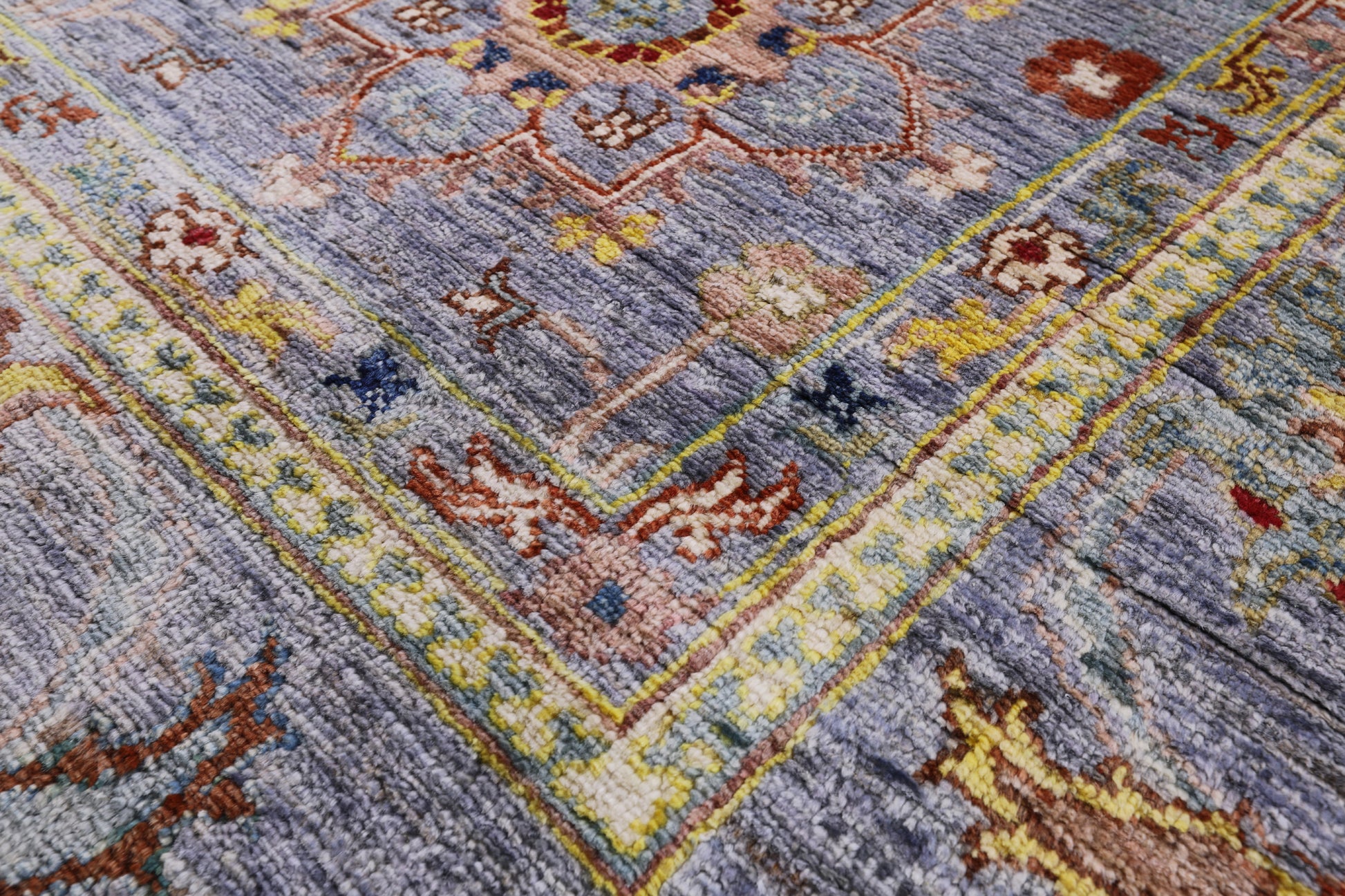 Peshawar Handmade Wool Rug - 5' 7" X 7' 11" - Golden Nile