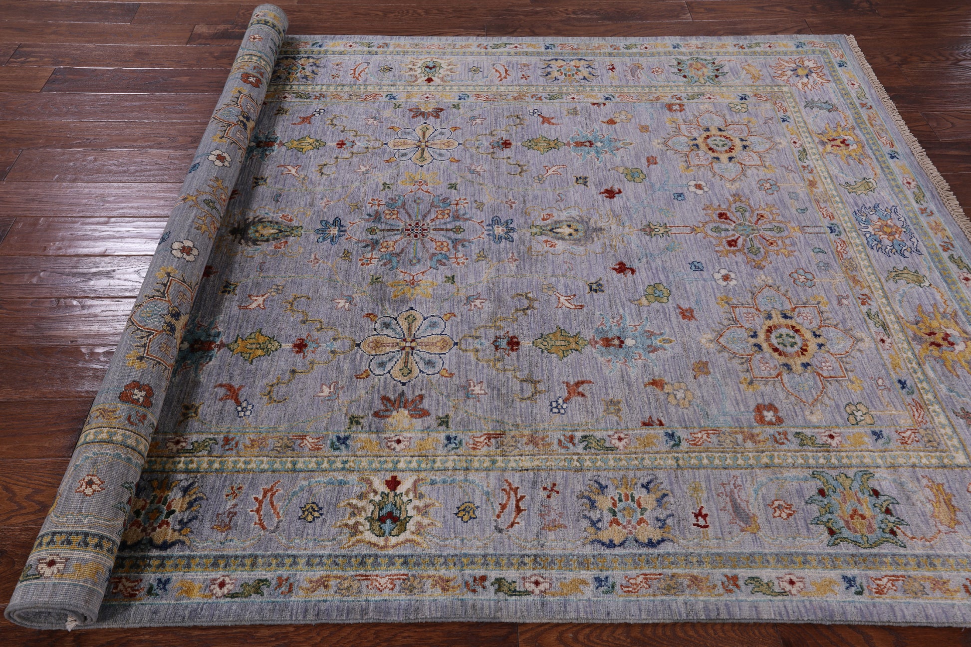 Peshawar Hand Knotted Wool Rug - 5' 9" X 8' 1" - Golden Nile