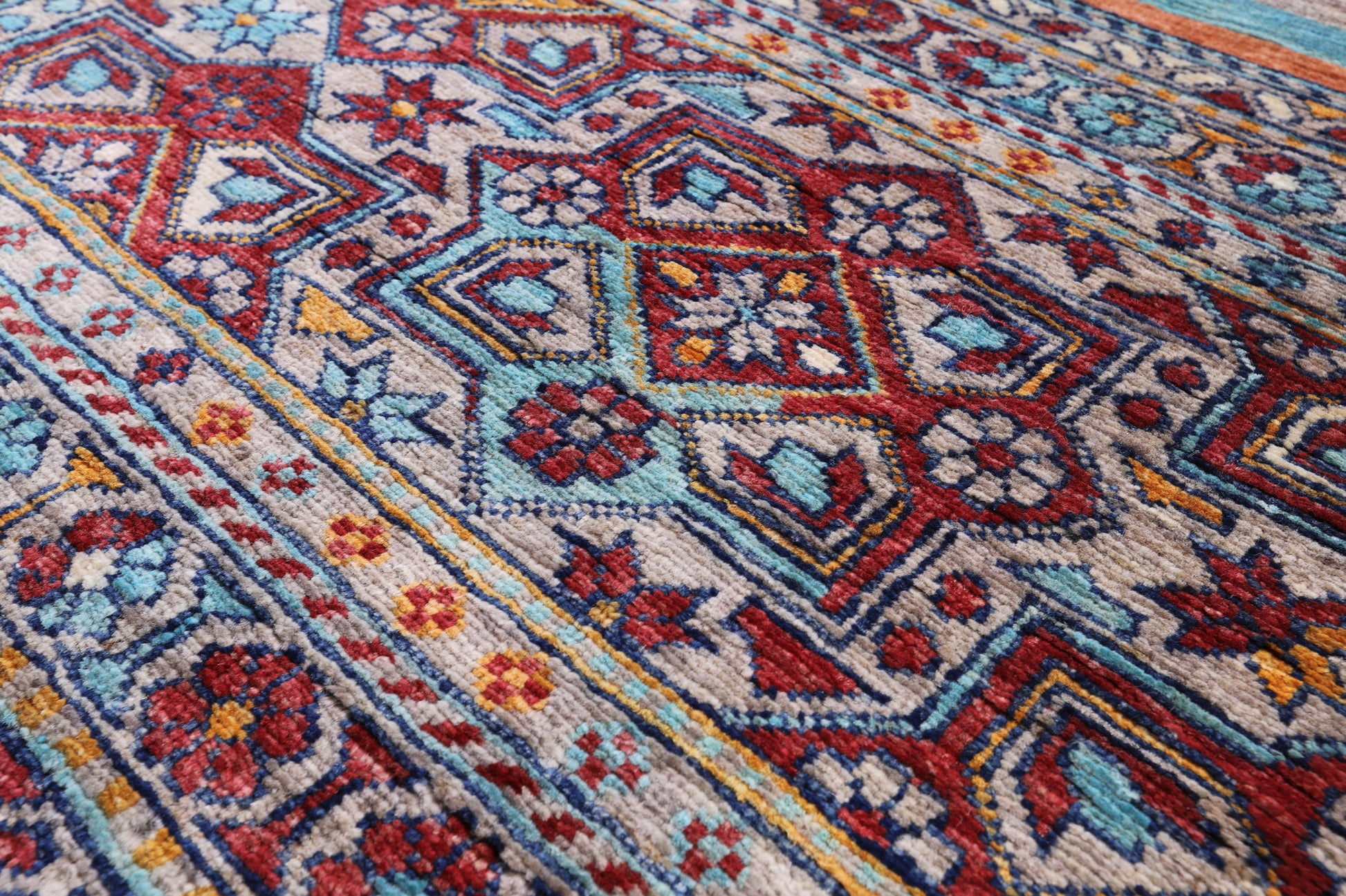 Khorjin Persian Gabbeh Hand Knotted Wool Rug - 4' 11" X 6' 6" - Golden Nile
