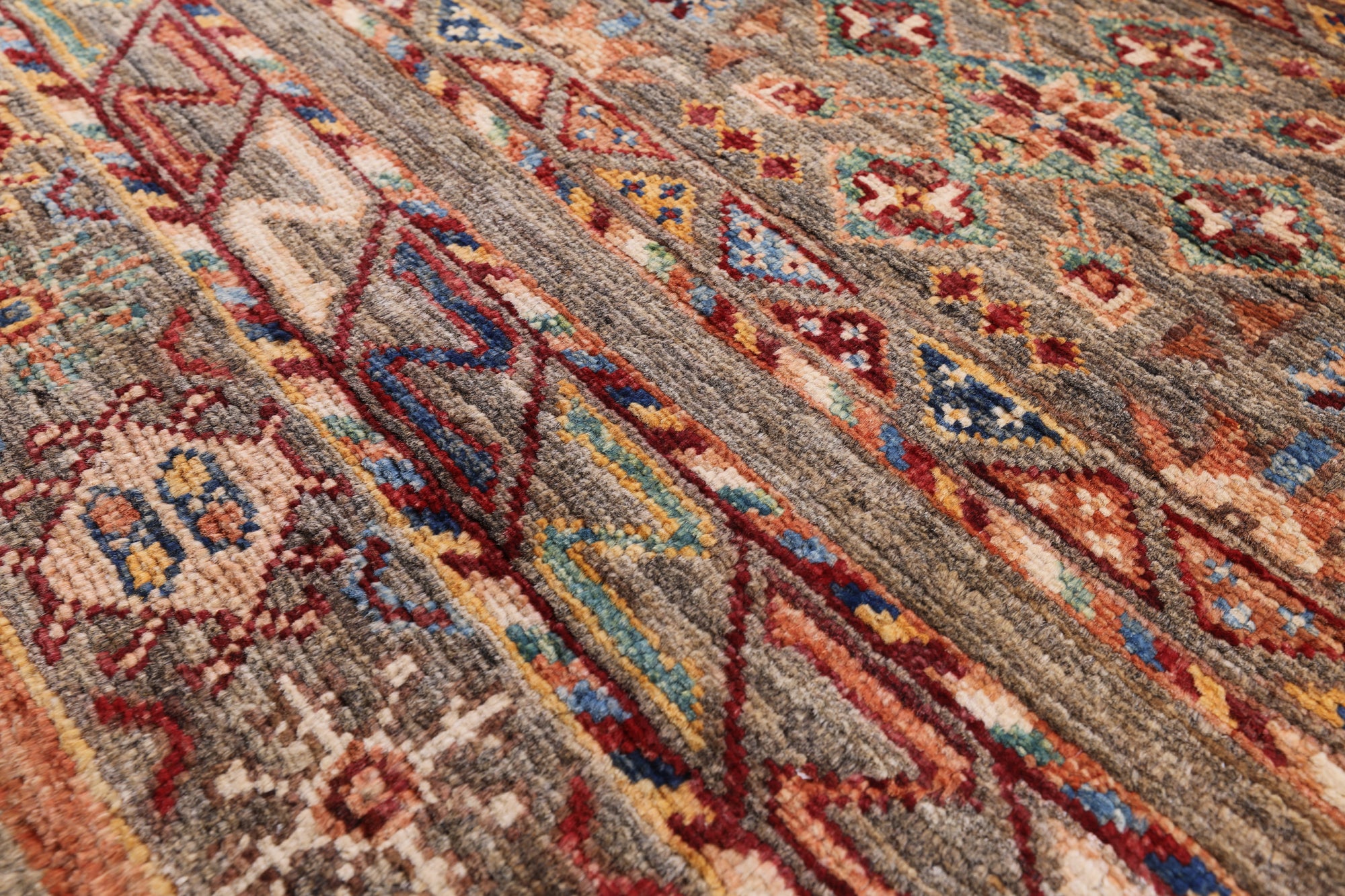 Khorjin Persian Gabbeh Hand Knotted Wool Rug - 4' 11" X 6' 5" - Golden Nile