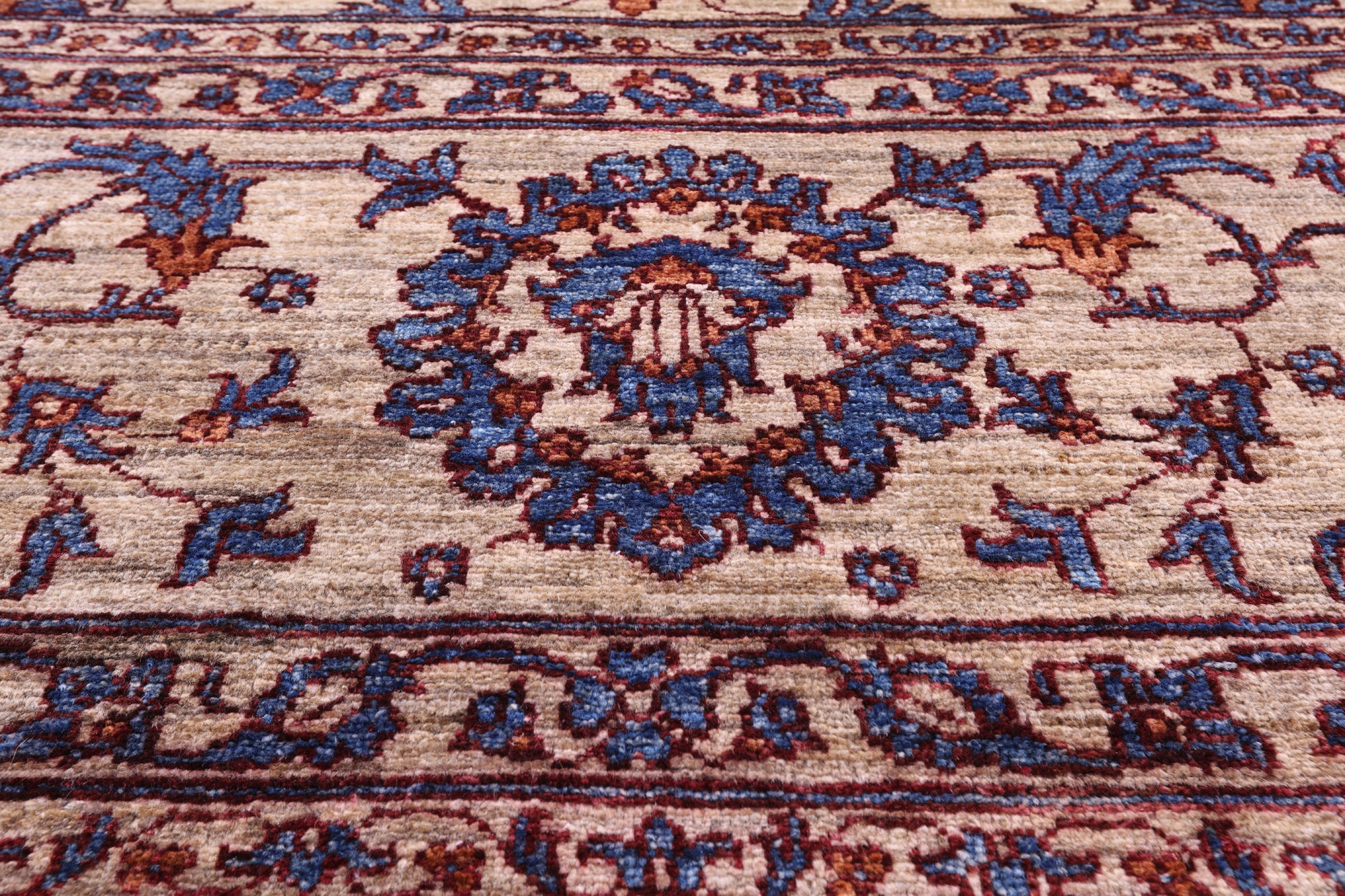 Peshawar Hand Knotted Wool Rug - 8' 10" X 12' 4" - Golden Nile