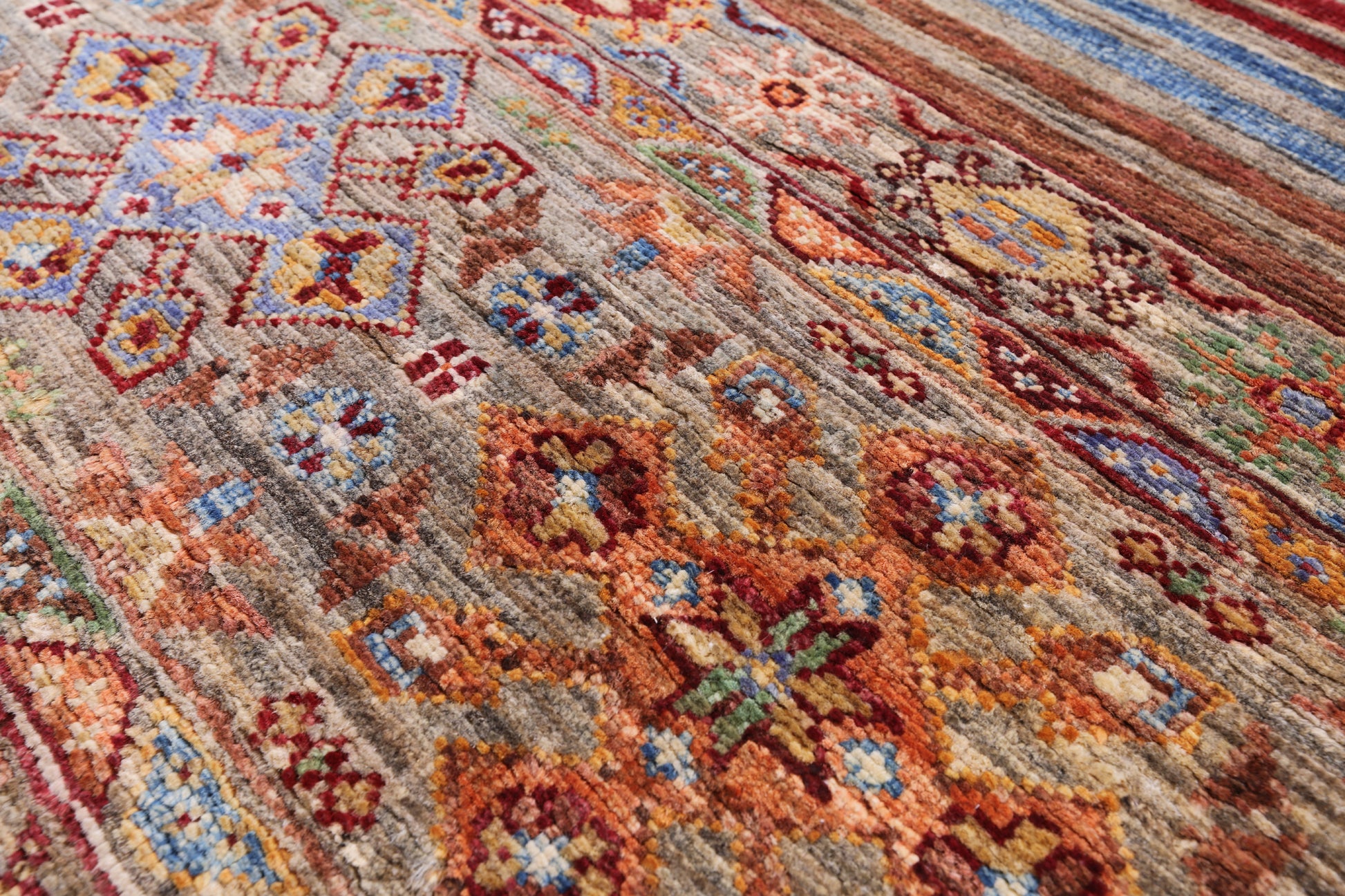 Khorjin Persian Gabbeh Handmade Wool Rug - 2' 8" X 3' 8" - Golden Nile