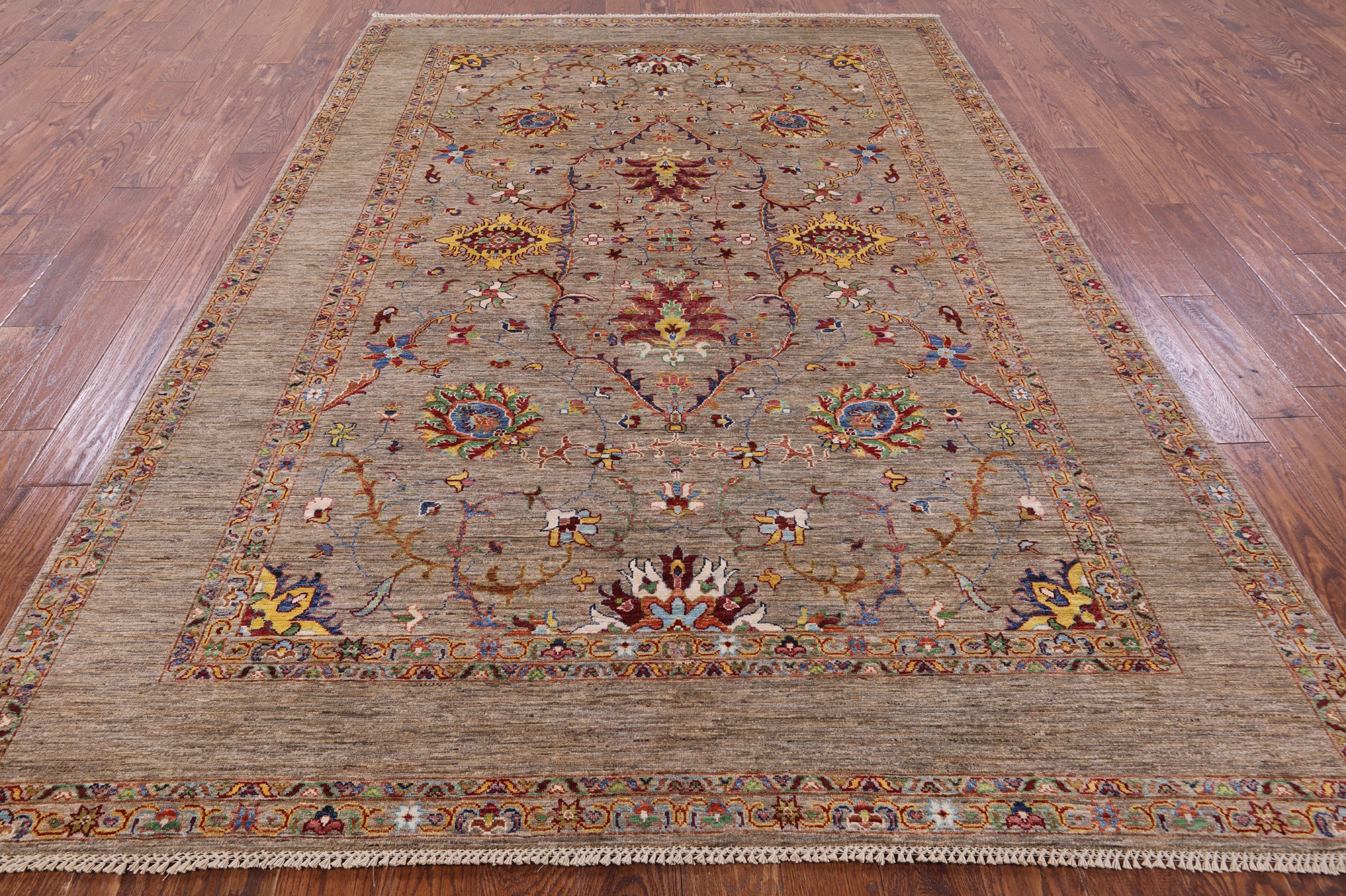 Peshawar Hand Knotted Wool Rug - 6' 9" X 9' 11" - Golden Nile