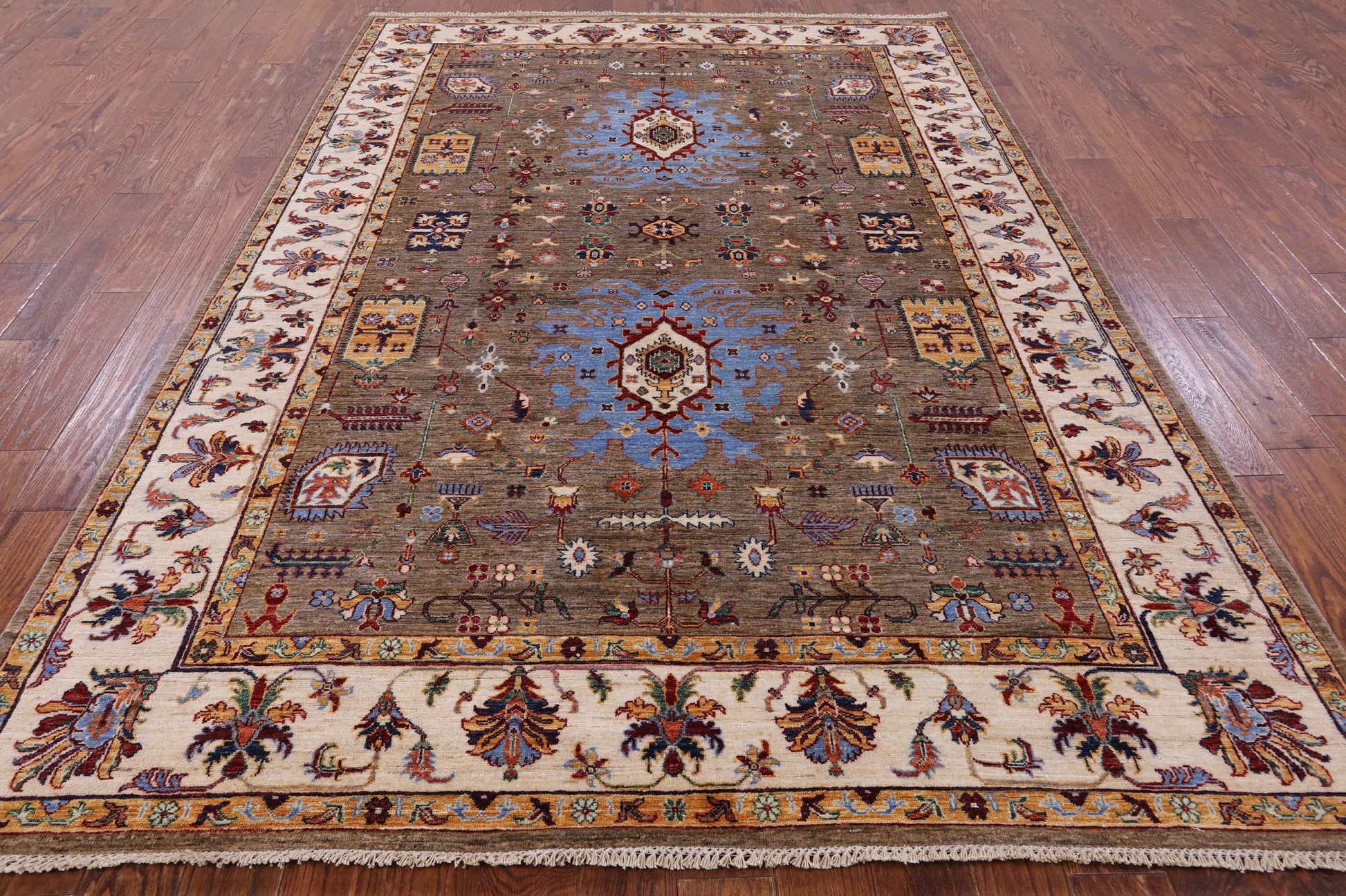 Peshawar Handmade Wool Rug - 6' 10" X 9' 9" - Golden Nile