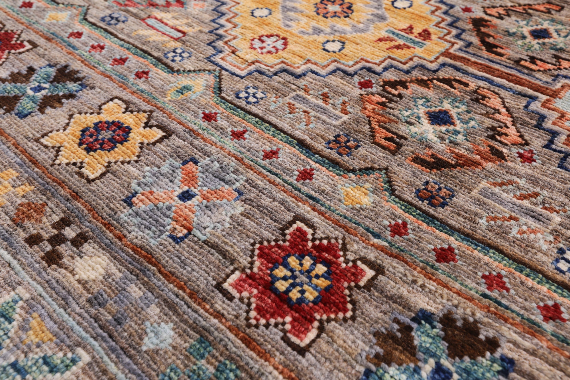 Khorjin Persian Gabbeh Handmade Wool Rug - 6' 8" X 9' 10" - Golden Nile