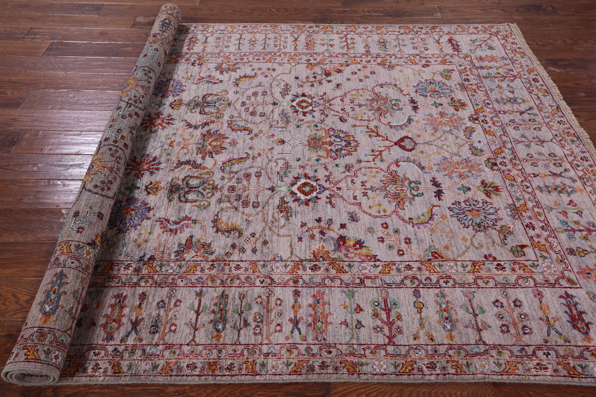 Peshawar Hand Knotted Wool Rug - 5' 9" X 7' 10" - Golden Nile