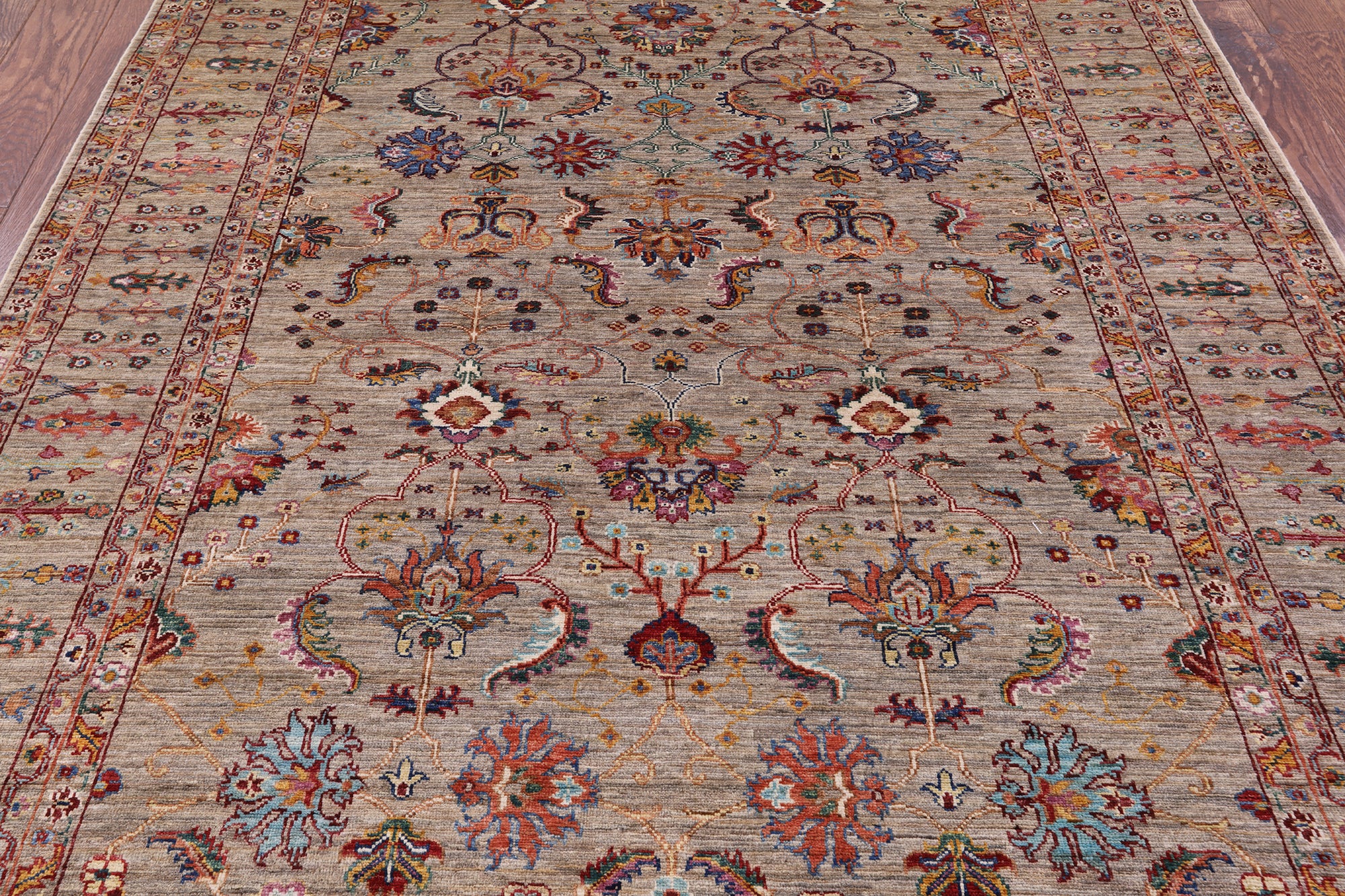 Peshawar Handmade Wool Rug - 5' 9" X 7' 6" - Golden Nile
