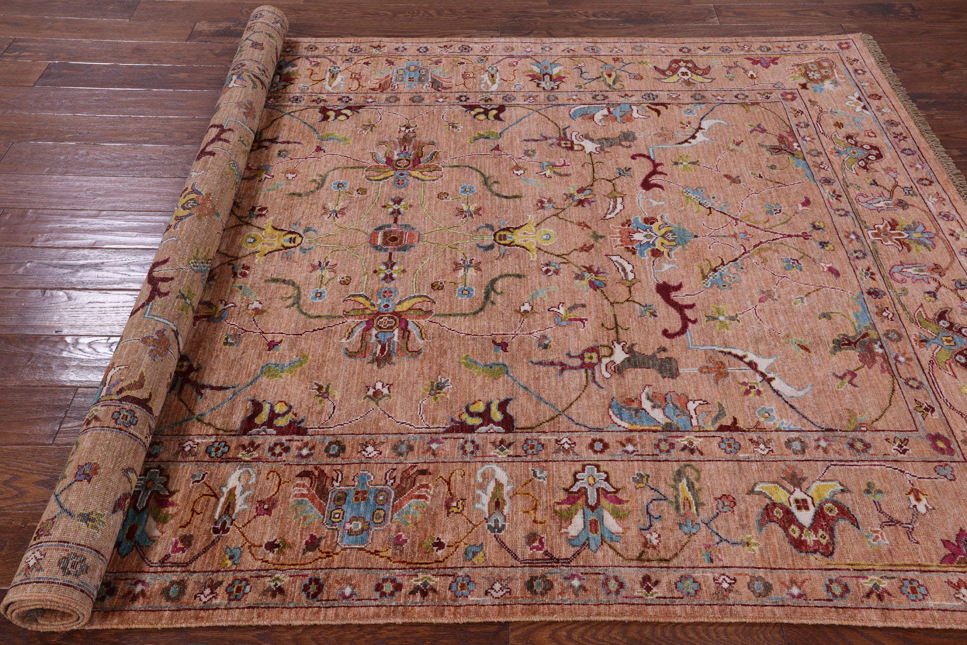 Peshawar Hand Knotted Wool Rug - 5' 9" X 8' 0" - Golden Nile
