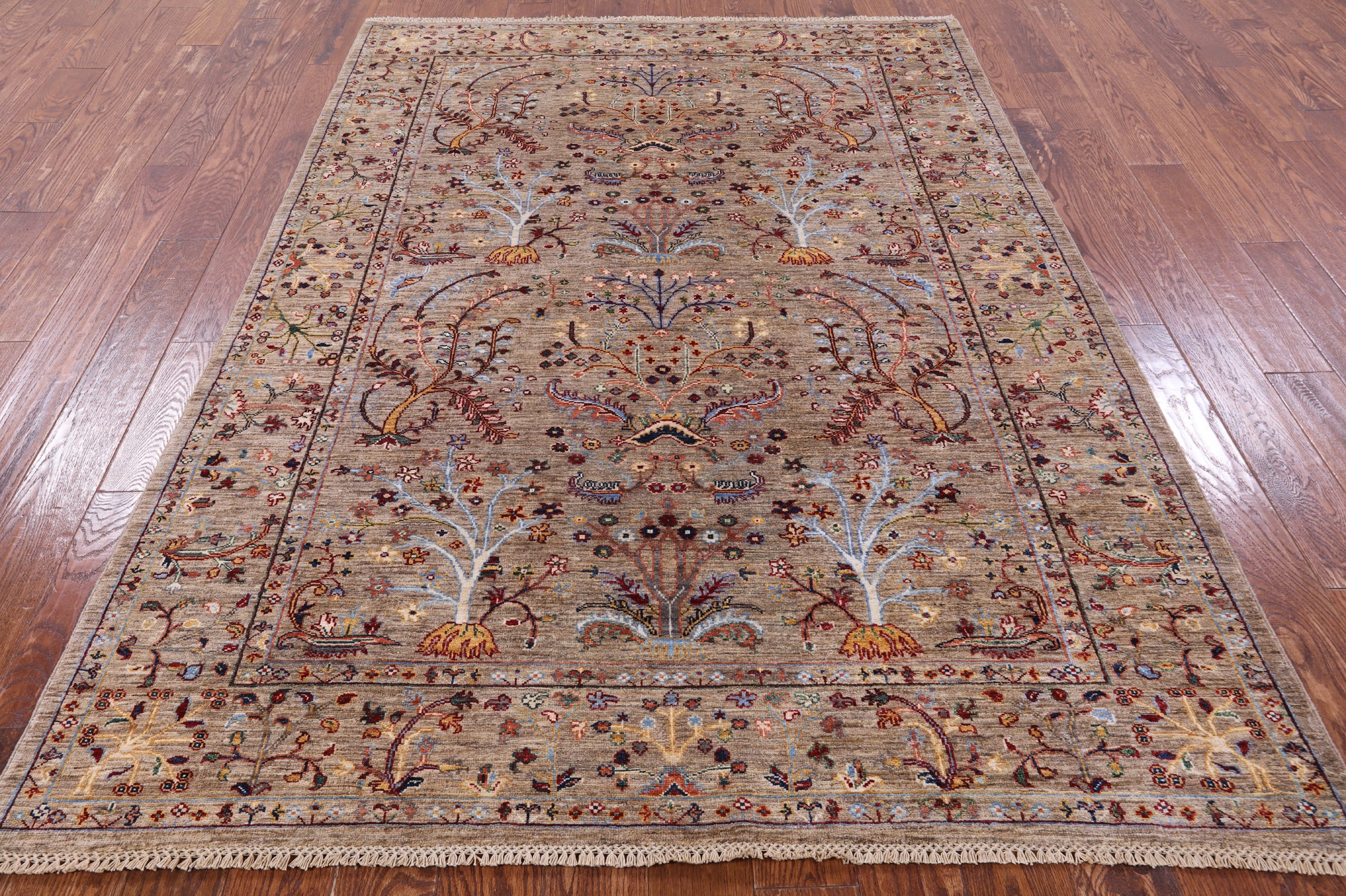 Peshawar Hand Knotted Wool Rug - 5' 8" X 7' 11" - Golden Nile