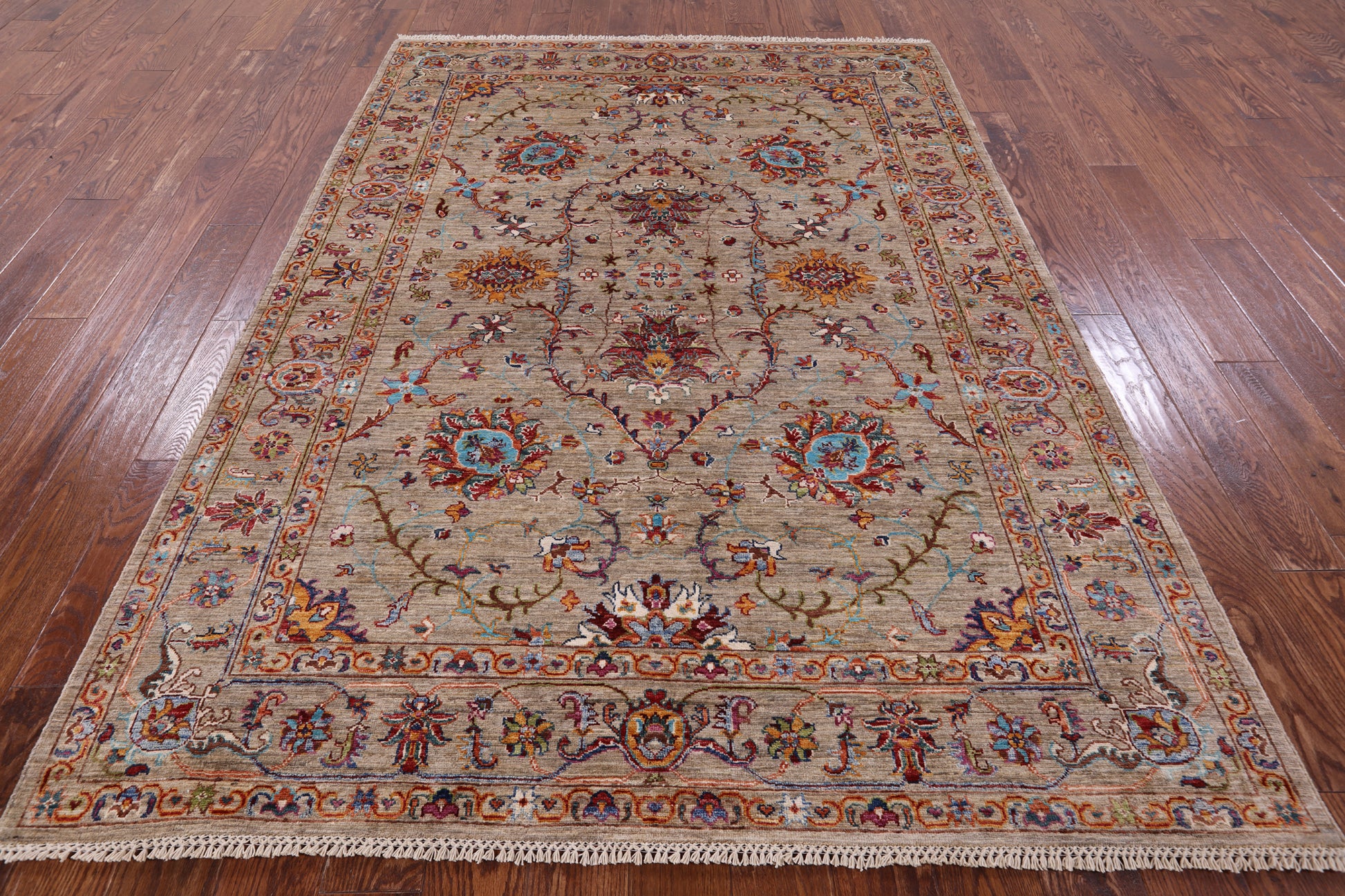 Peshawar Hand Knotted Wool Rug - 5' 7" X 7' 9" - Golden Nile