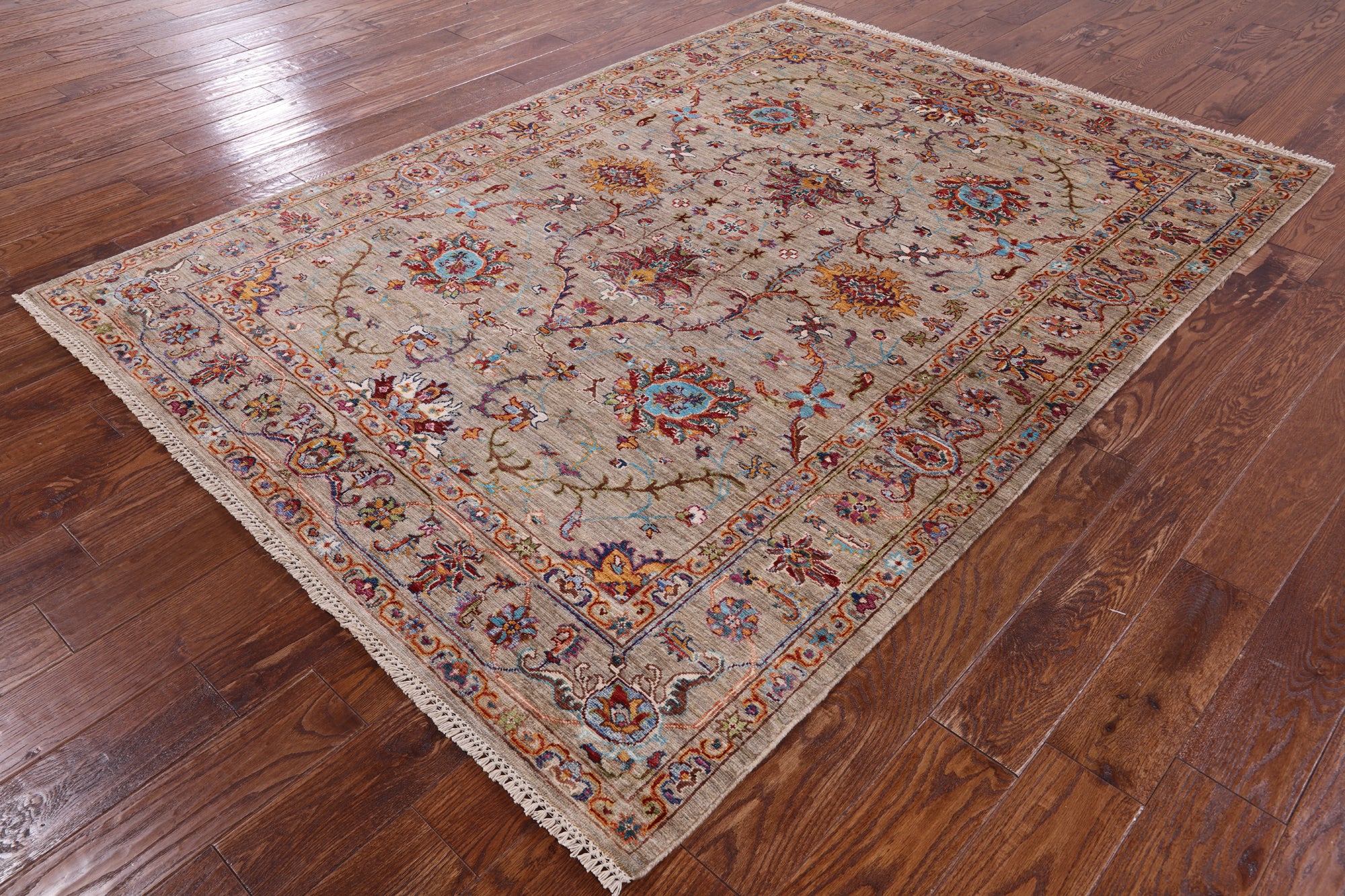 Peshawar Hand Knotted Wool Rug - 5' 7" X 7' 9" - Golden Nile