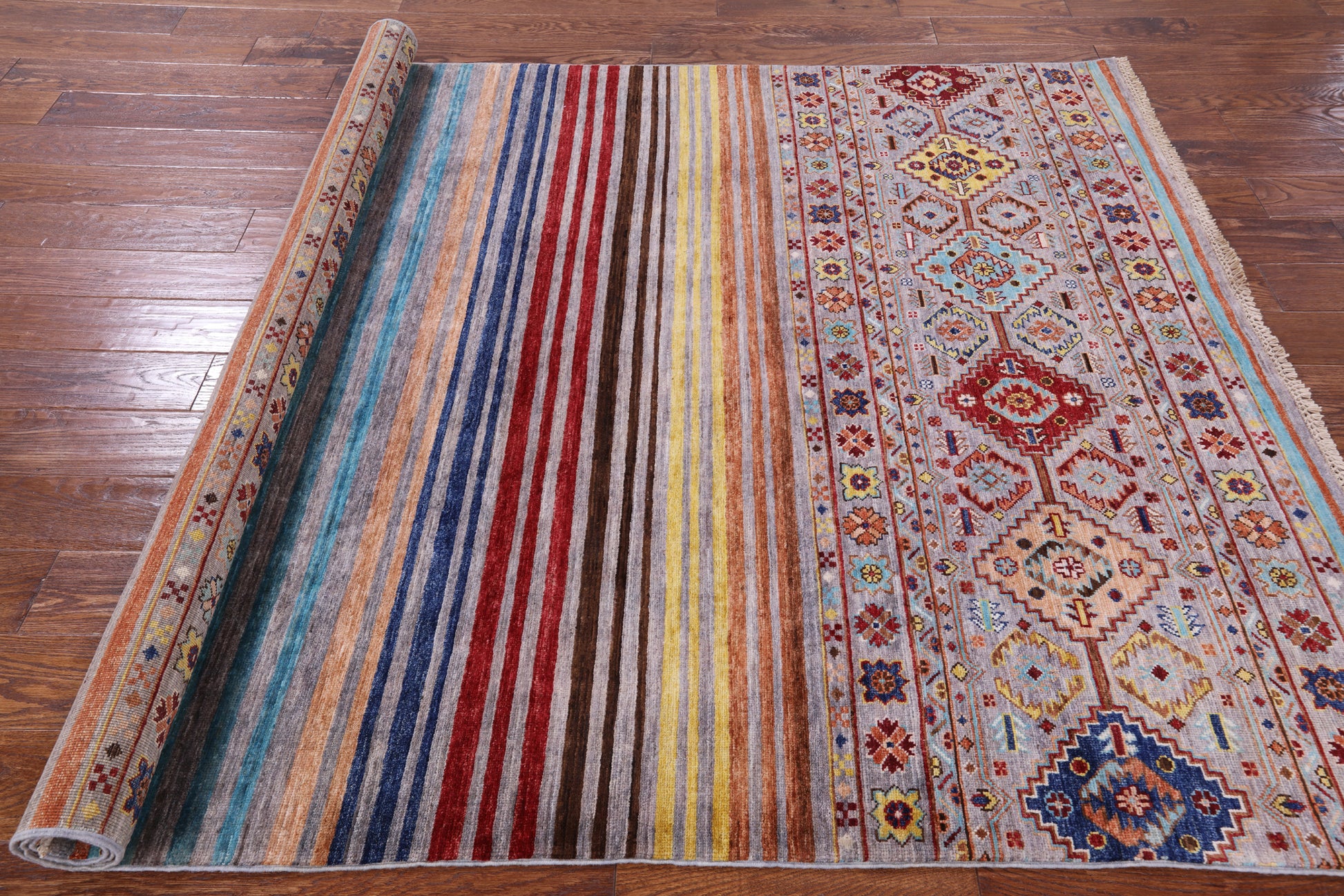 Khorjin Persian Gabbeh Handmade Wool Rug - 5' 7" X 7' 9" - Golden Nile