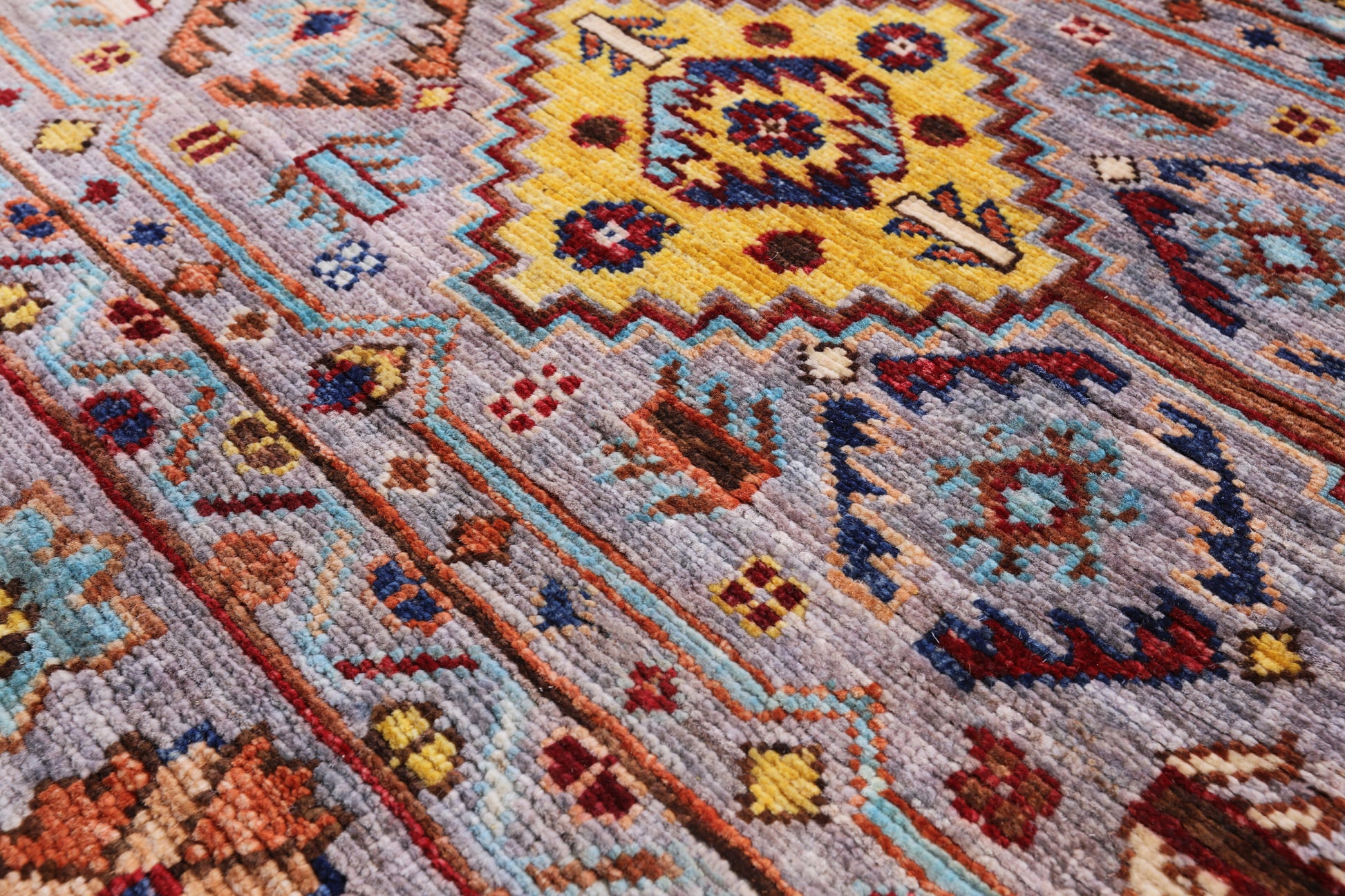 Khorjin Persian Gabbeh Handmade Wool Rug - 5' 7" X 7' 9" - Golden Nile