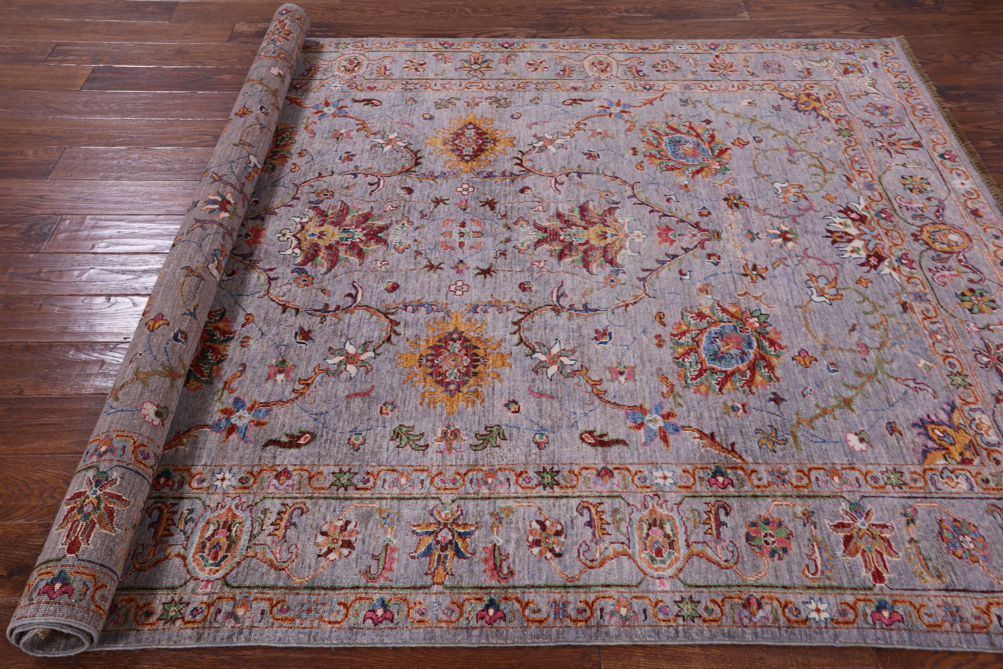 Peshawar Hand Knotted Wool Rug - 5' 10" X 7' 11" - Golden Nile