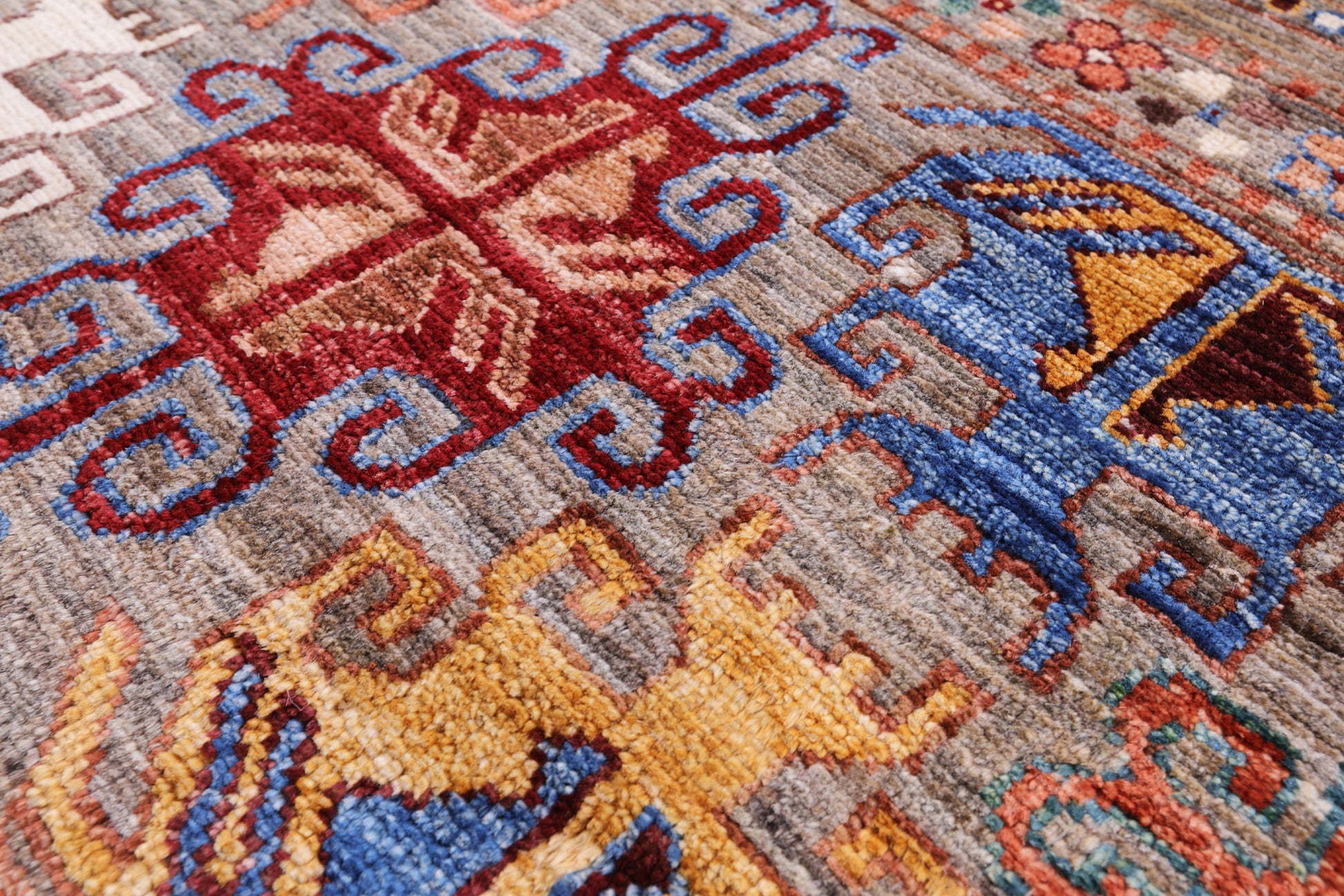 Khorjin Persian Gabbeh Hand Knotted Wool Rug - 5' 1" X 6' 7" - Golden Nile