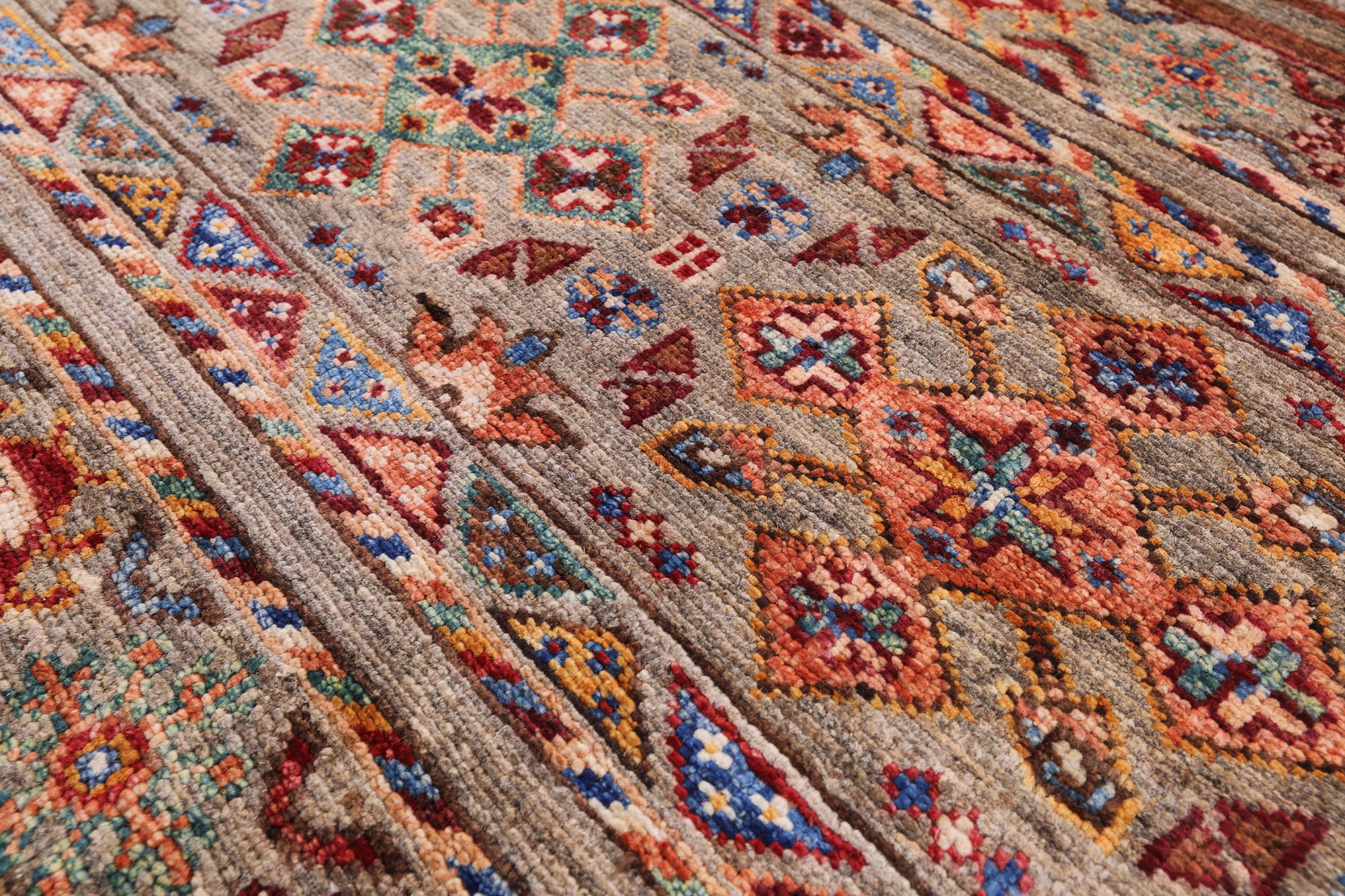 Khorjin Persian Gabbeh Handmade Wool Rug - 3' 4" X 4' 11" - Golden Nile
