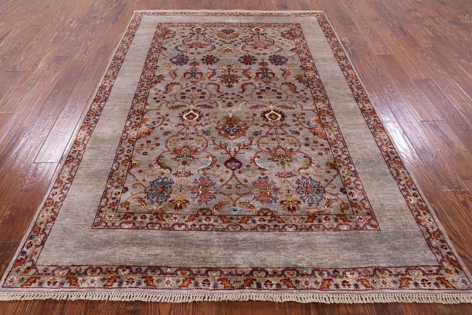 Peshawar Hand Knotted Wool Rug - 5' 6" X 7' 11" - Golden Nile