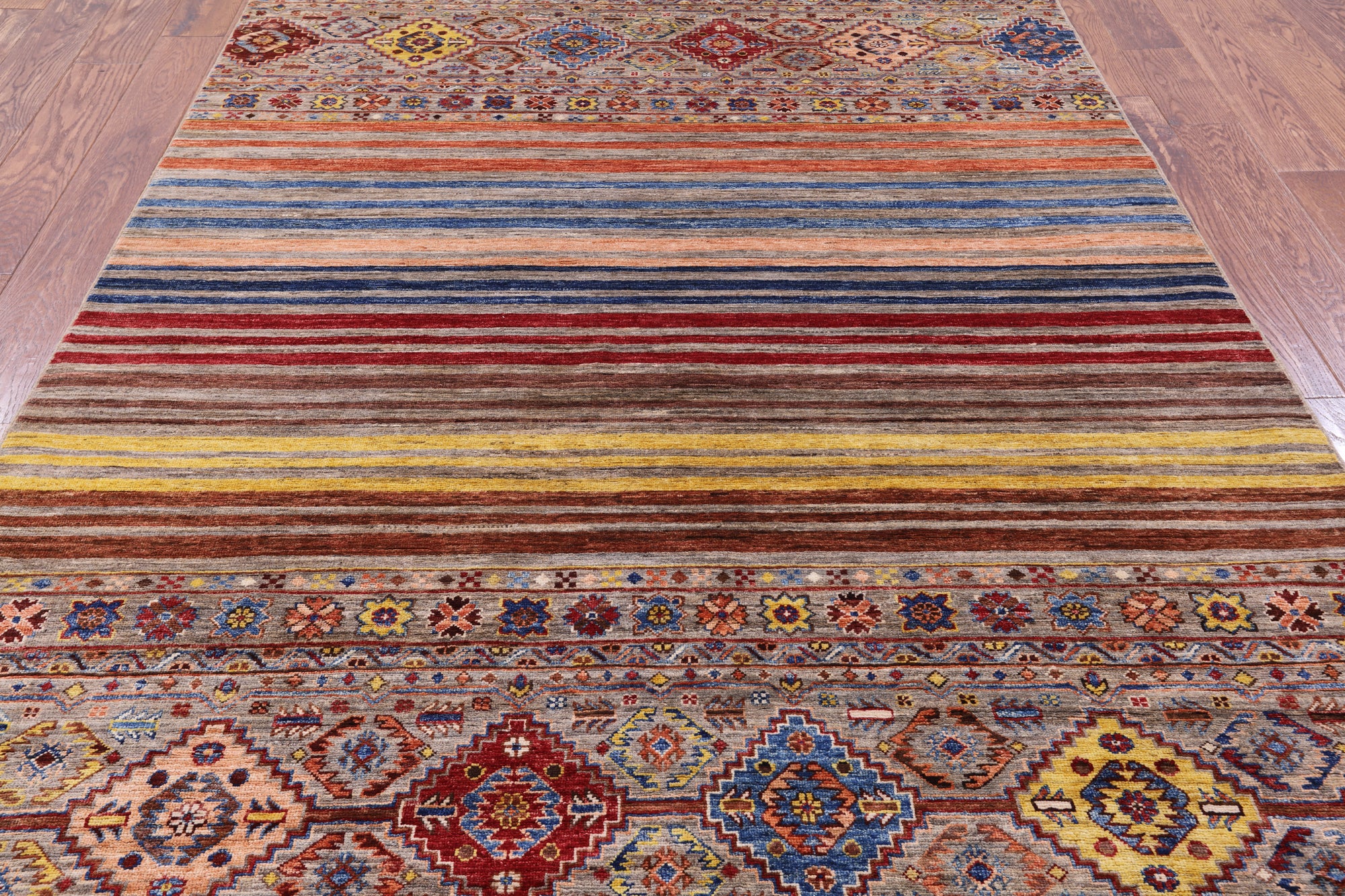 Khorjin Persian Gabbeh Handmade Wool Rug - 5' 8" X 8' 3" - Golden Nile