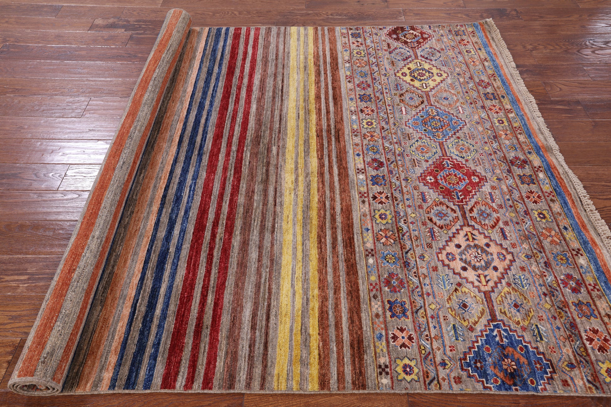 Khorjin Persian Gabbeh Handmade Wool Rug - 5' 8" X 8' 3" - Golden Nile