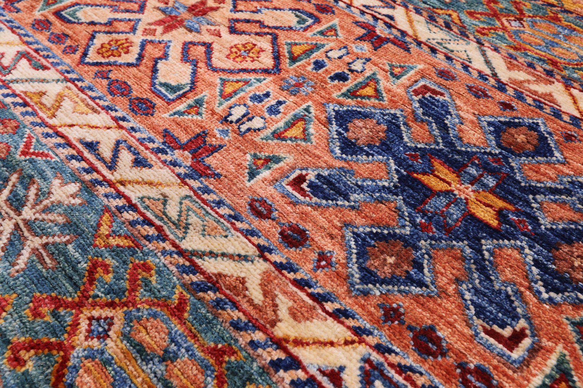 Khorjin Persian Gabbeh Handmade Wool Rug - 5' 10" X 7' 11" - Golden Nile