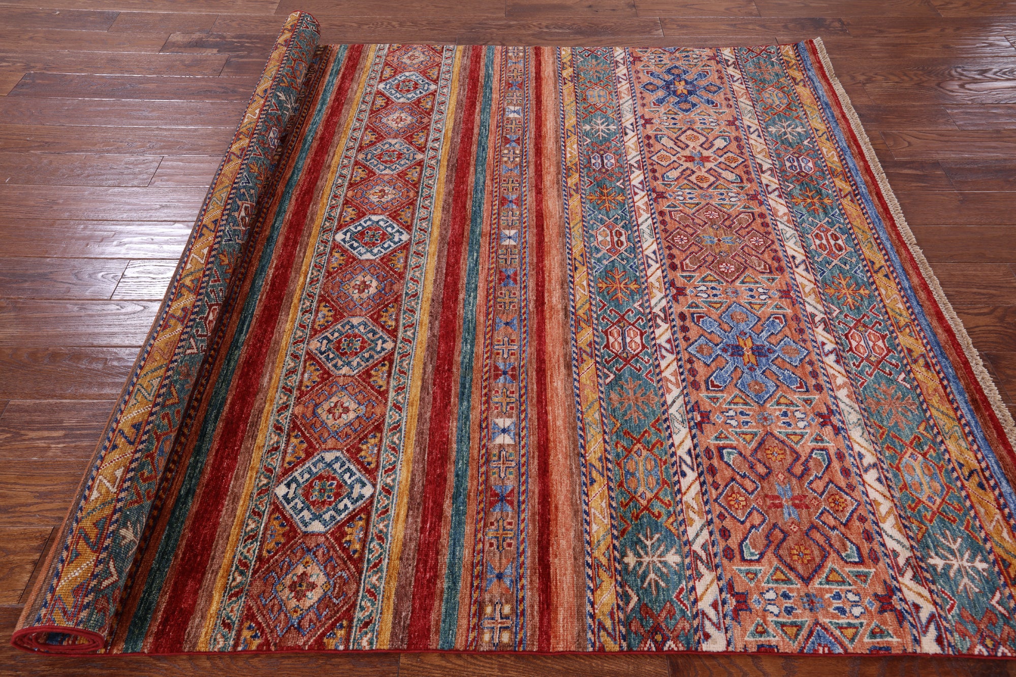 Khorjin Persian Gabbeh Handmade Wool Rug - 5' 10" X 7' 11" - Golden Nile