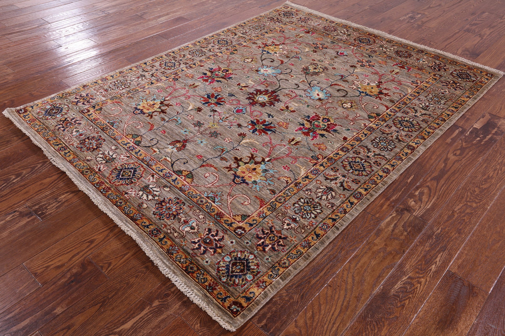 Peshawar Hand Knotted Wool Rug - 5' 2" X 6' 10" - Golden Nile