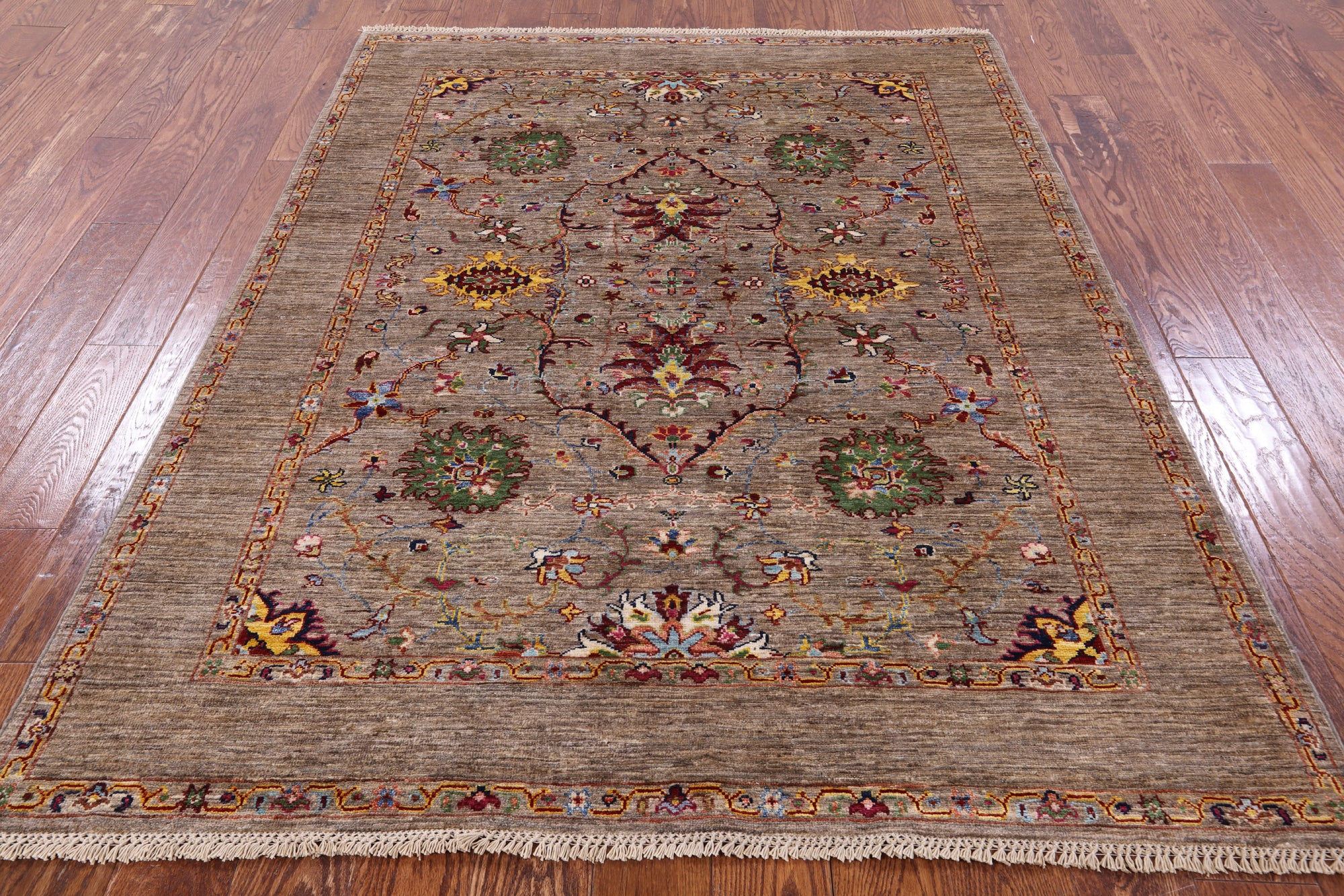 Peshawar Hand Knotted Wool Rug - 5' 1" X 6' 6" - Golden Nile