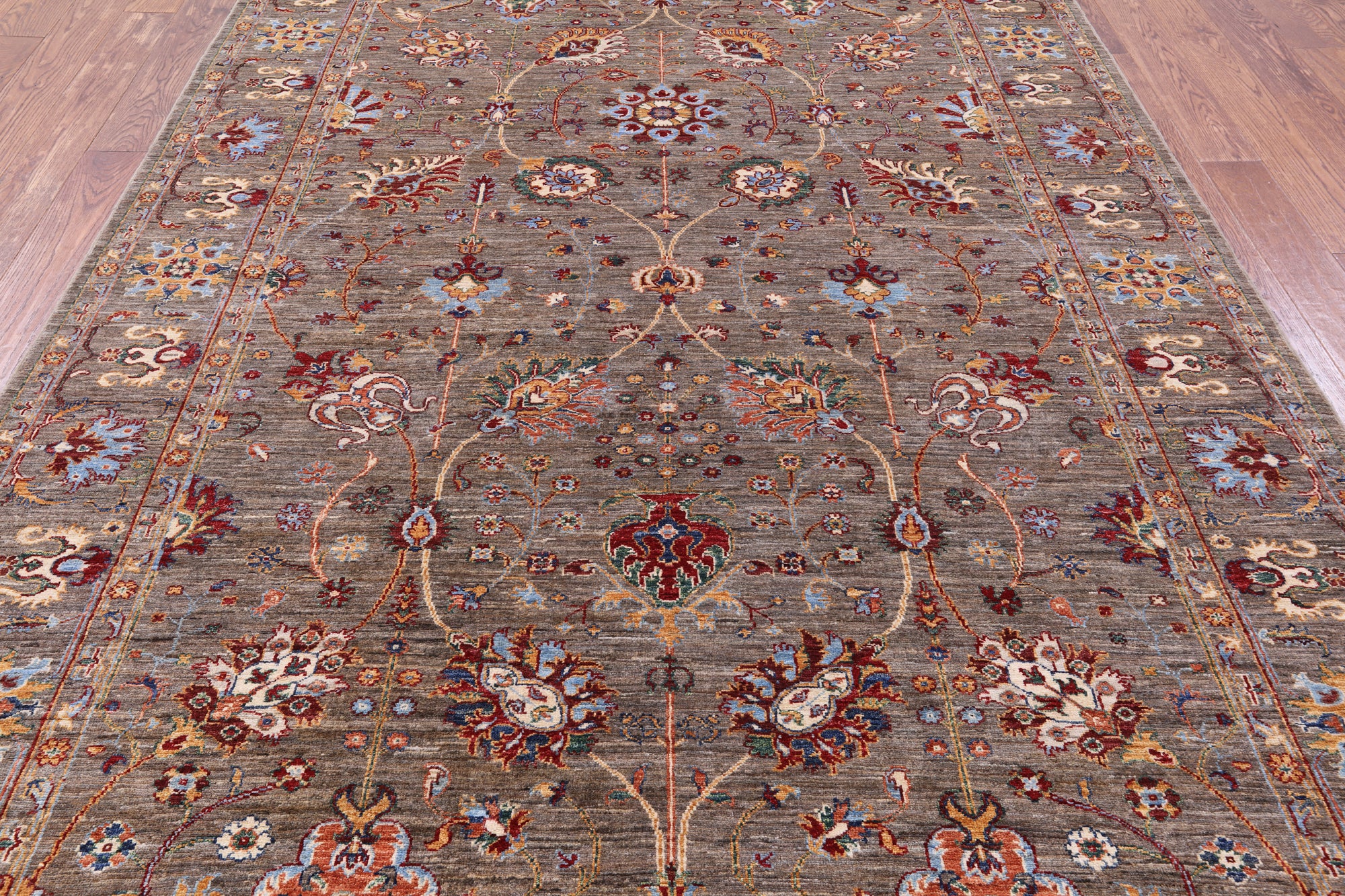Peshawar Handmade Wool Rug - 6' 11" X 9' 9" - Golden Nile