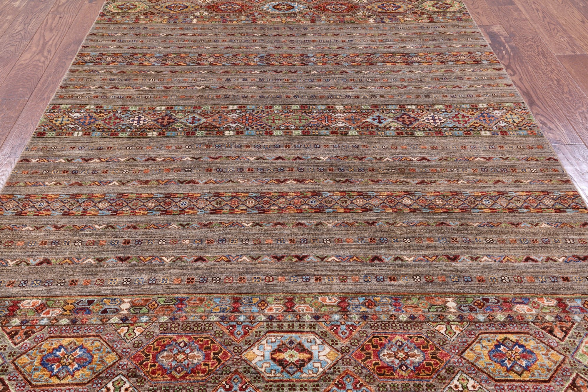 Khorjin Persian Gabbeh Hand Knotted Wool Rug - 5' 8" X 7' 9" - Golden Nile
