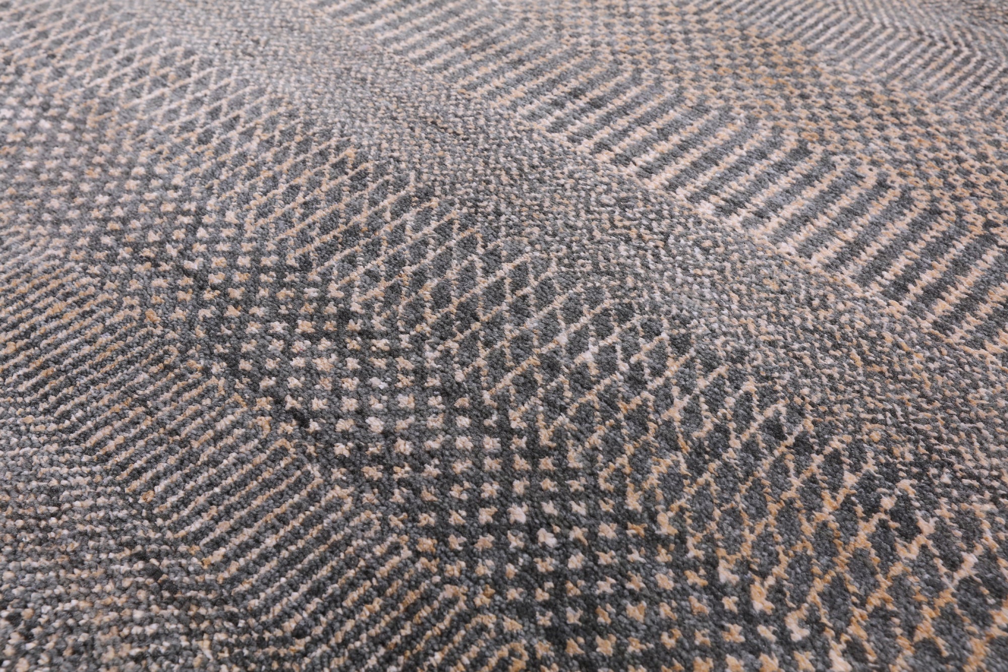 Savannah Grass Handmade Wool & Silk Rug - 8' 0" X 9' 10" - Golden Nile