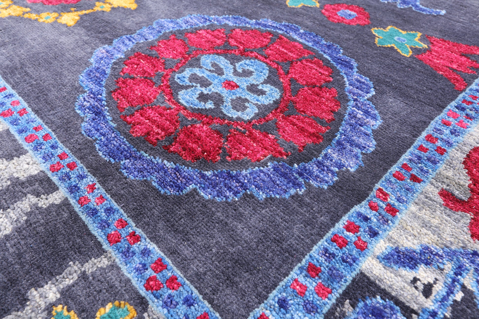 Grey William Morris Handmade Wool Rug - 8' 0" X 9' 10" - Golden Nile