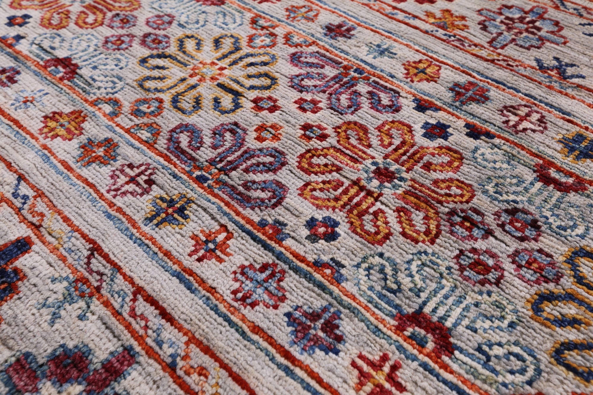 Tribal Persian Gabbeh Handmade Wool Rug - 3' 3" X 5' 2" - Golden Nile