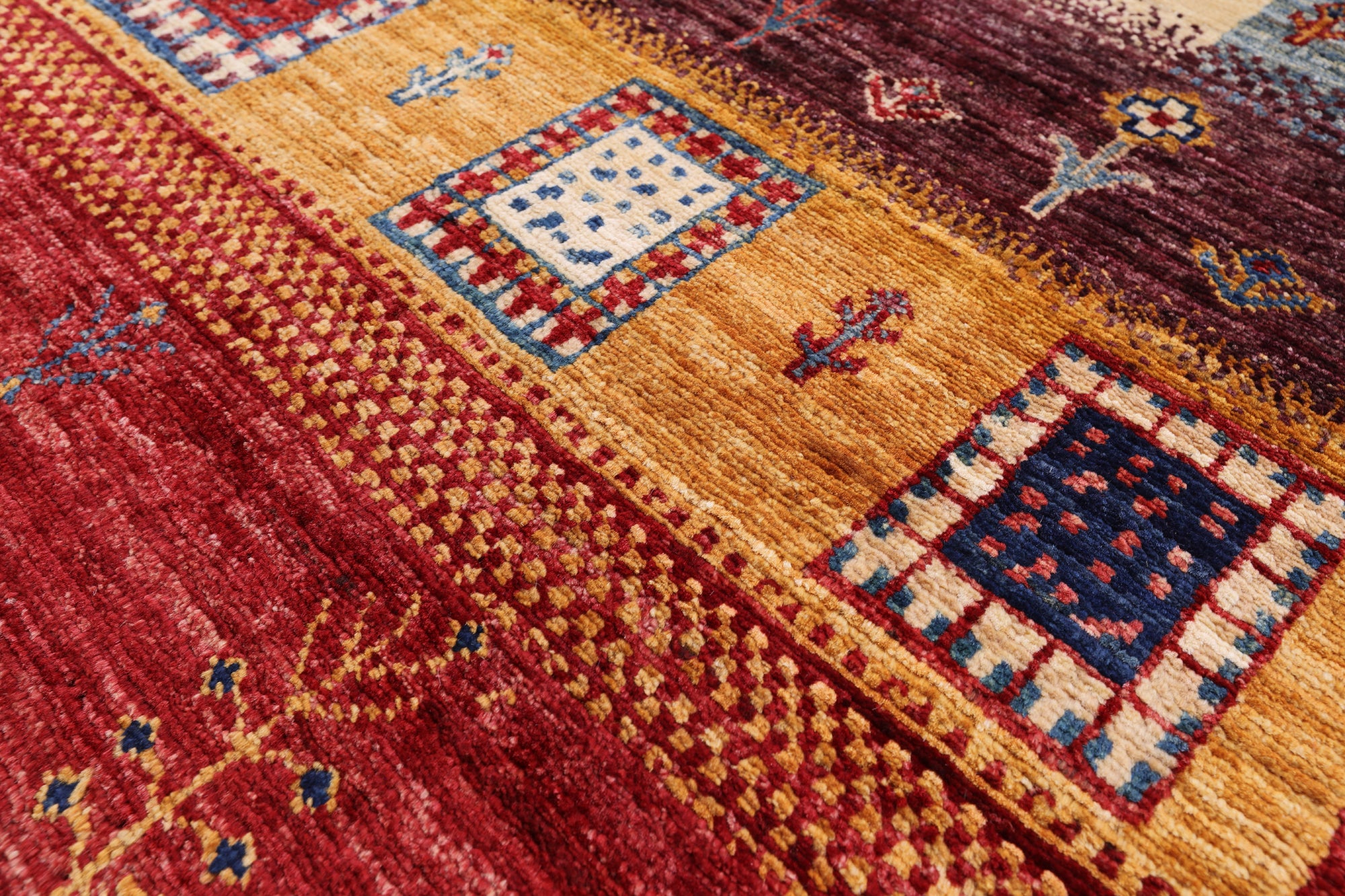 Tribal Persian Gabbeh Hand Knotted Wool Rug - 5' 0" X 6' 7" - Golden Nile