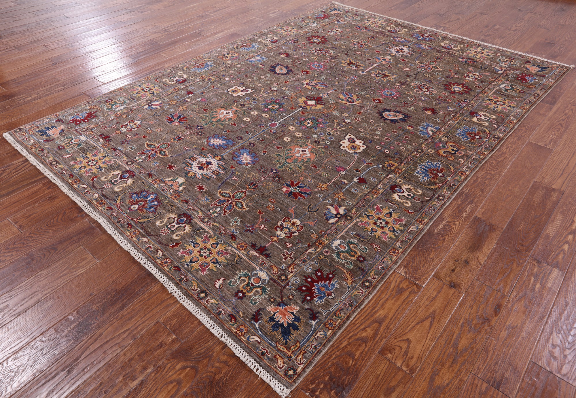 Peshawar Hand Knotted Wool Rug - 6' 9" X 9' 8" - Golden Nile