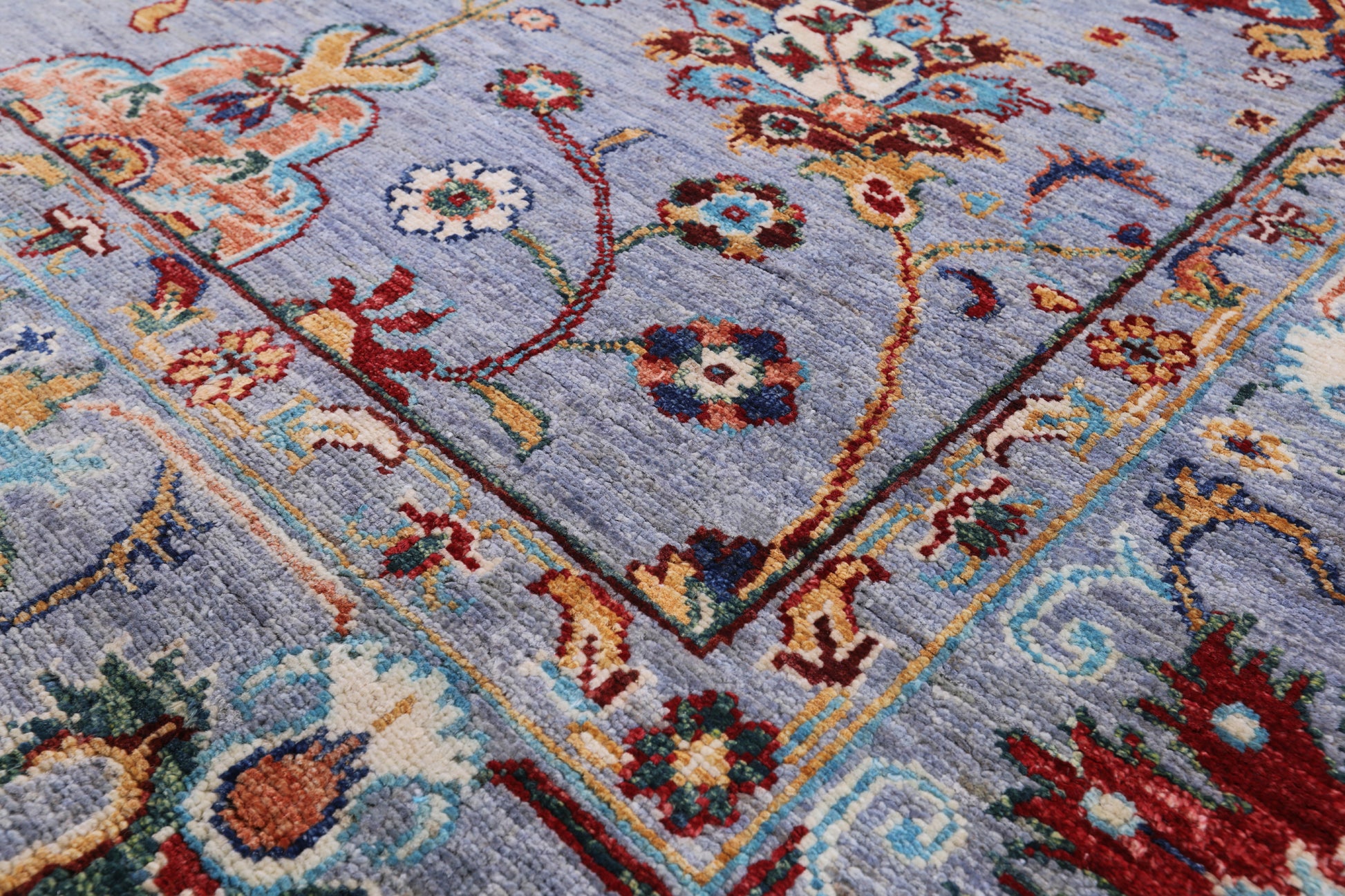 Peshawar Hand Knotted Wool Rug - 6' 10" X 9' 7" - Golden Nile