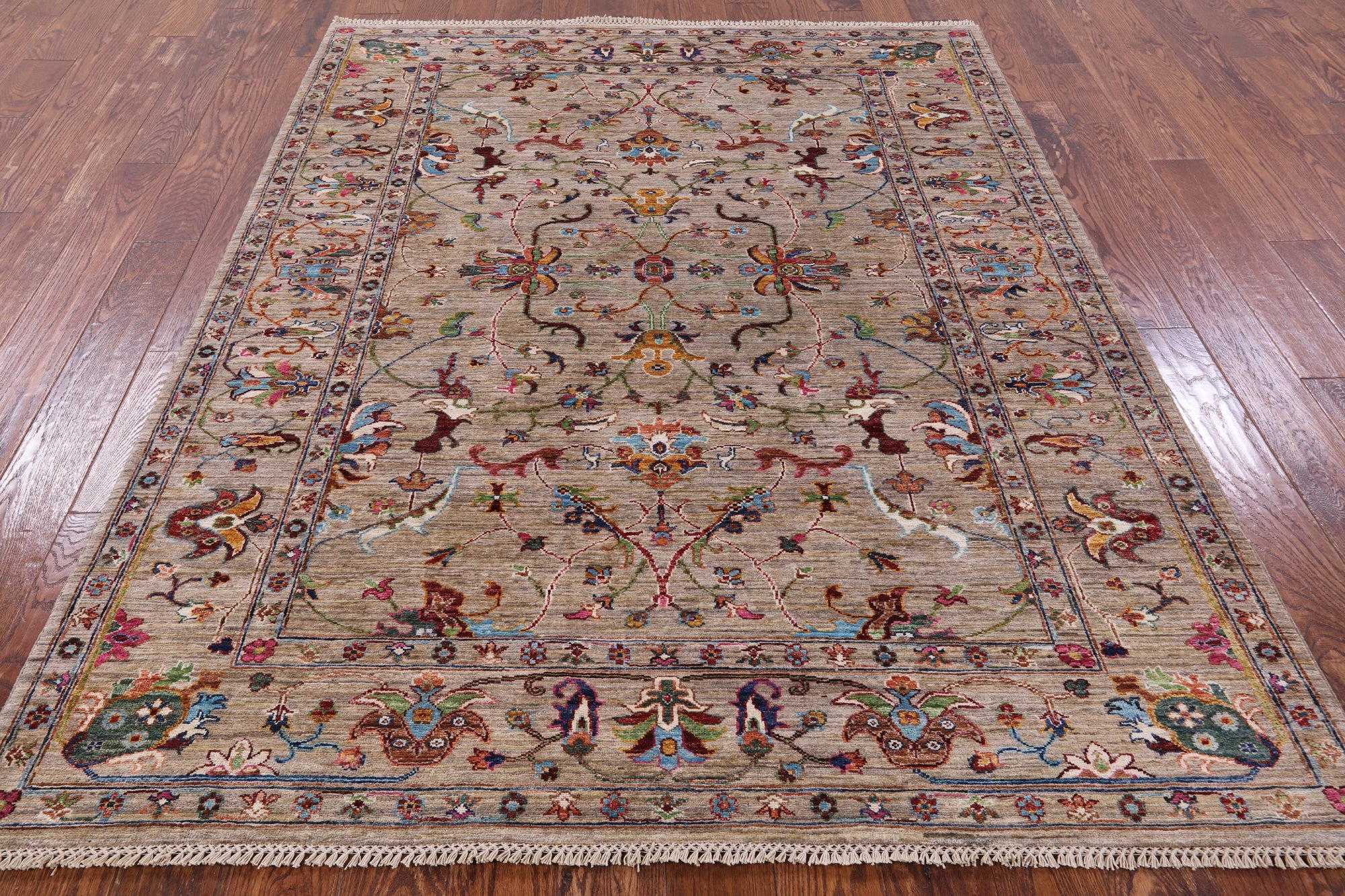 Peshawar Hand Knotted Wool Rug - 5' 8" X 7' 5" - Golden Nile