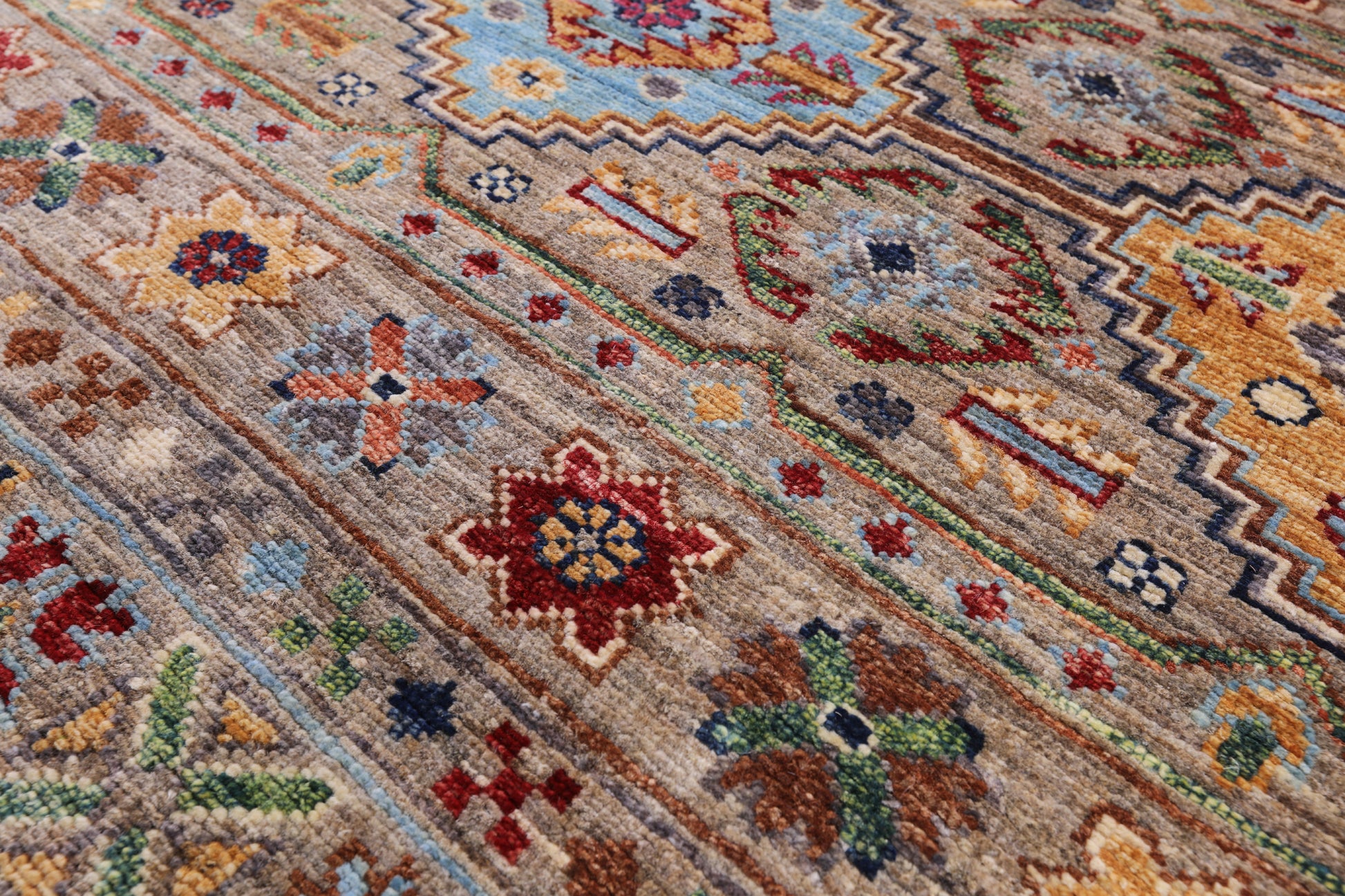Khorjin Persian Gabbeh Hand Knotted Wool Rug - 5' 1" X 6' 6" - Golden Nile