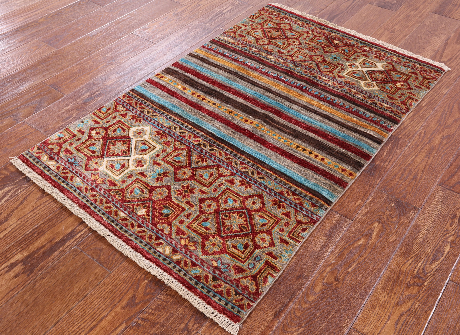 Khorjin Persian Gabbeh Handmade Wool Rug - 2' 9" X 4' 2" - Golden Nile