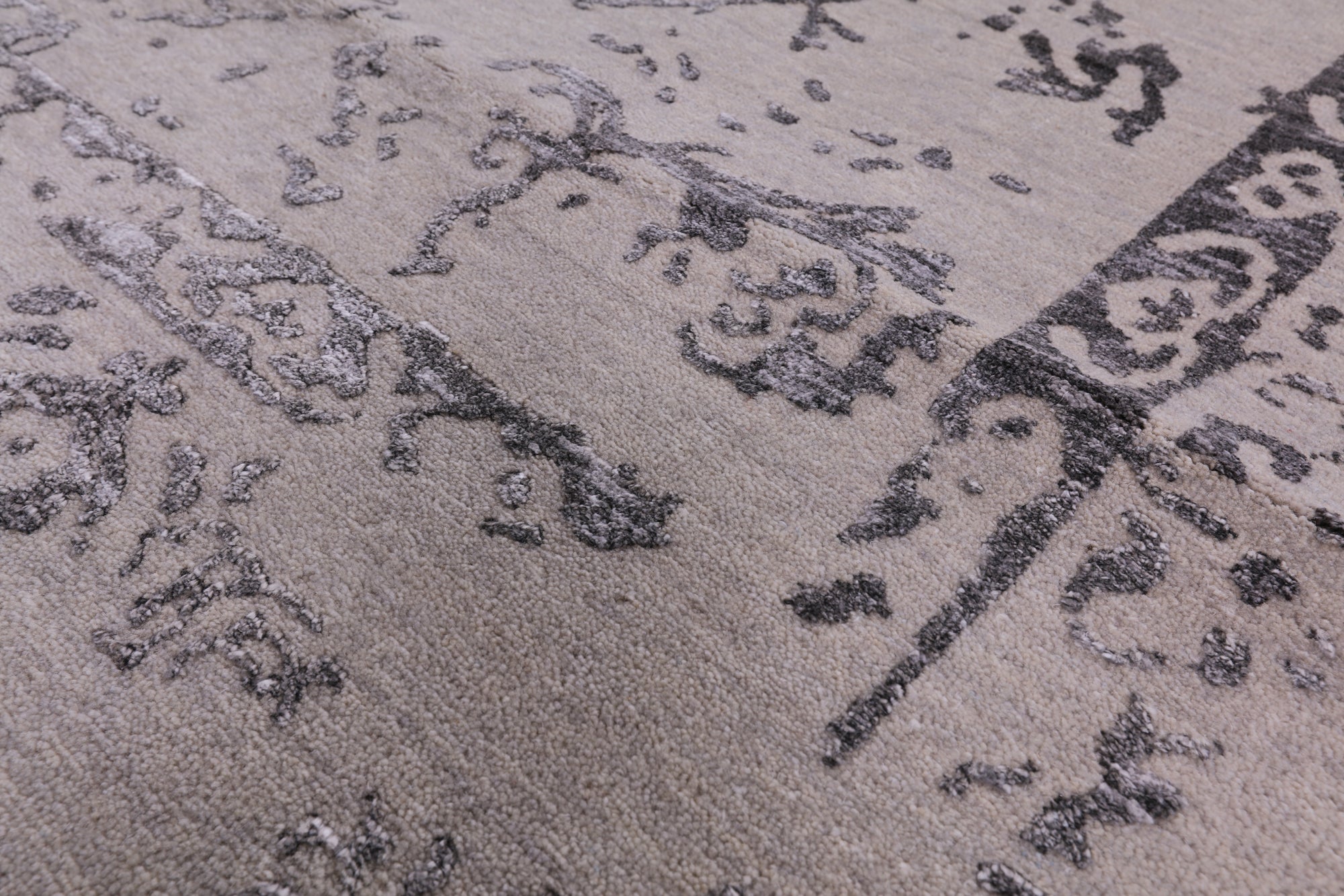 Grey Modern Hand Knotted Wool & Silk Rug - 8' 10" X 12' 3" - Golden Nile